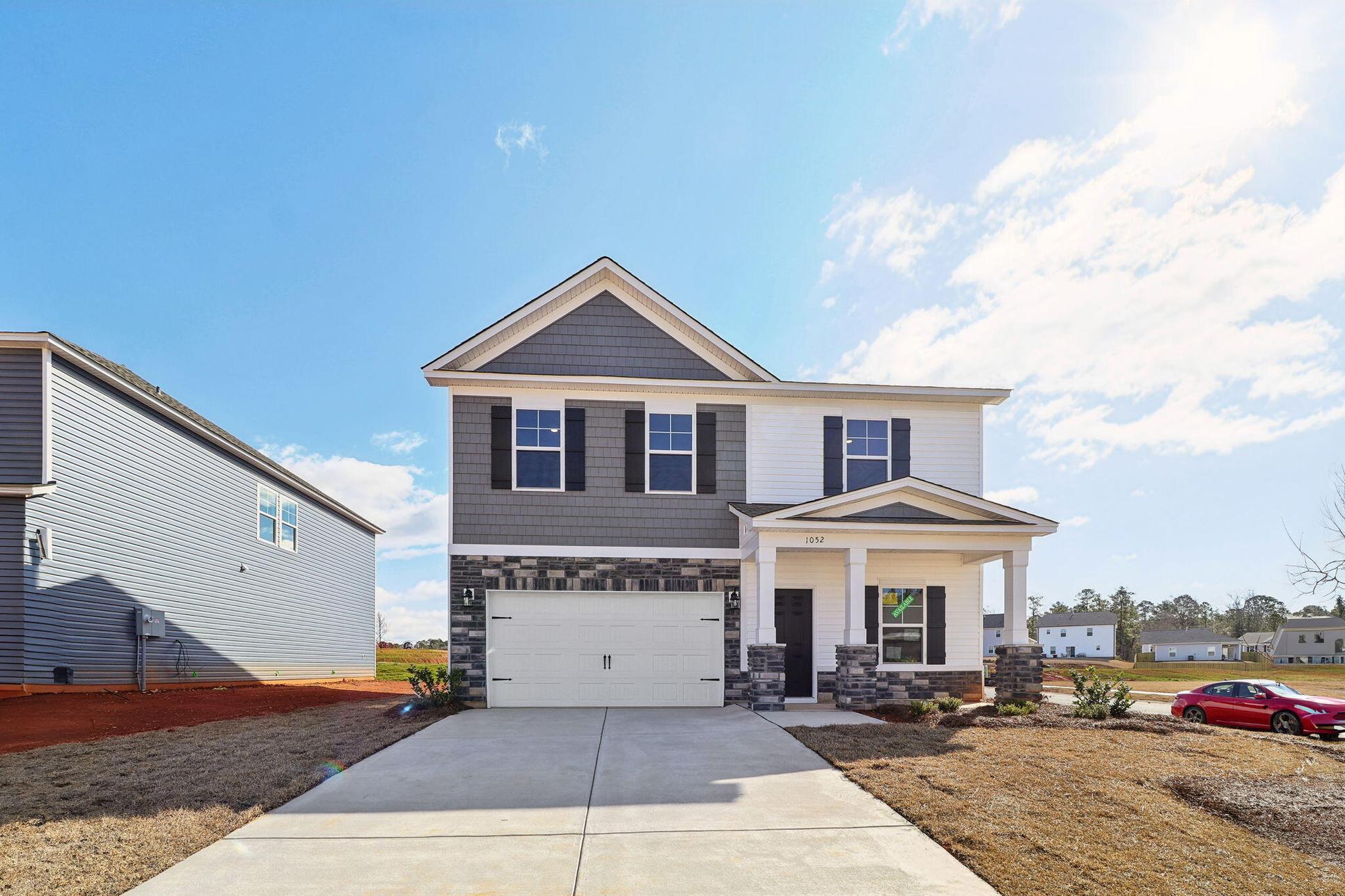 Exterior:3-web-or-mls-Flat Coat Ln-003