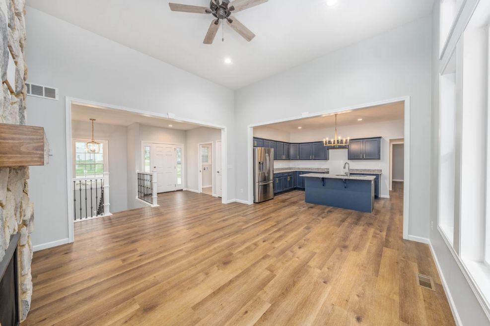 Hahn Homes,44282