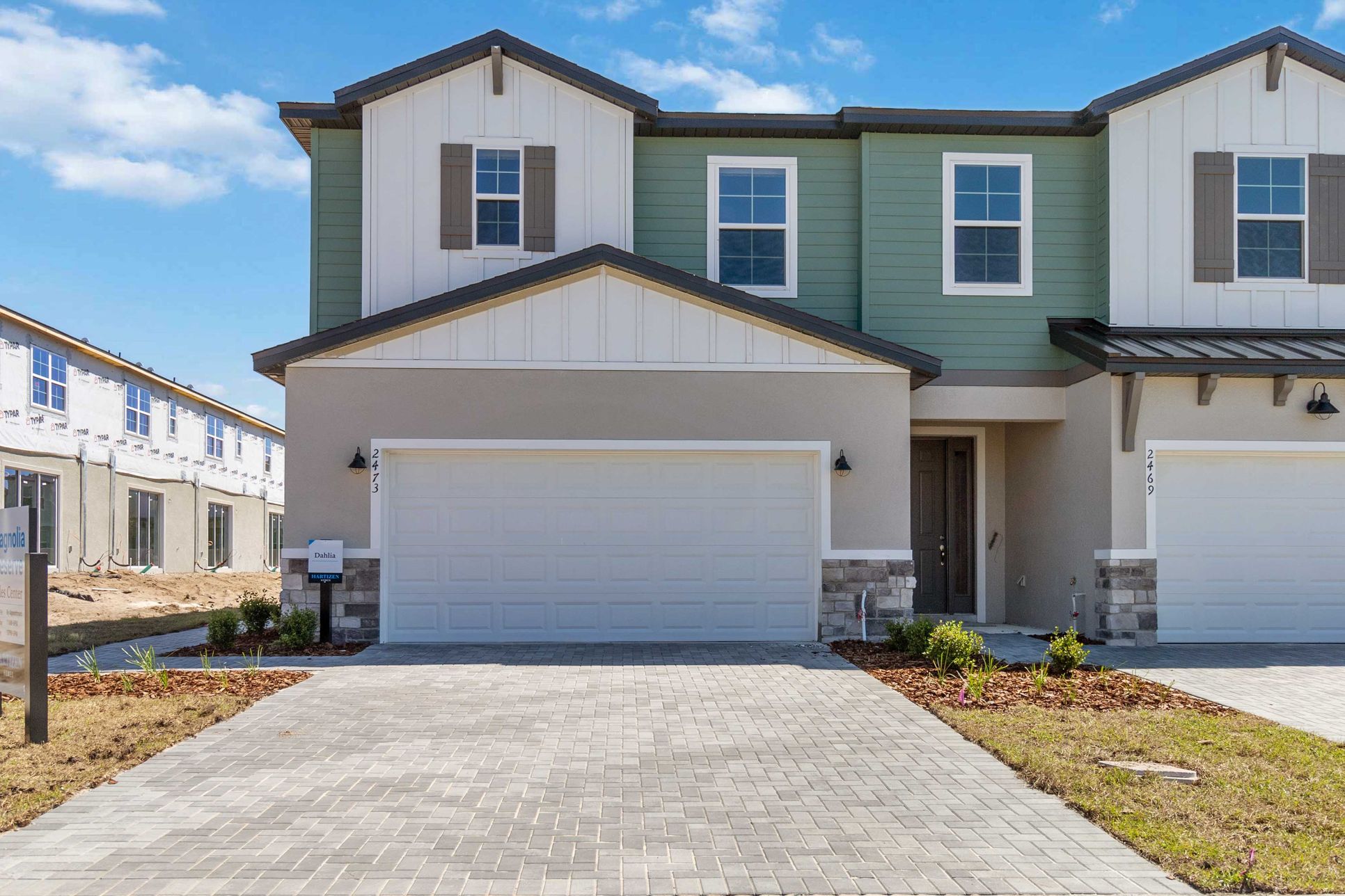 Exterior:Dahlia