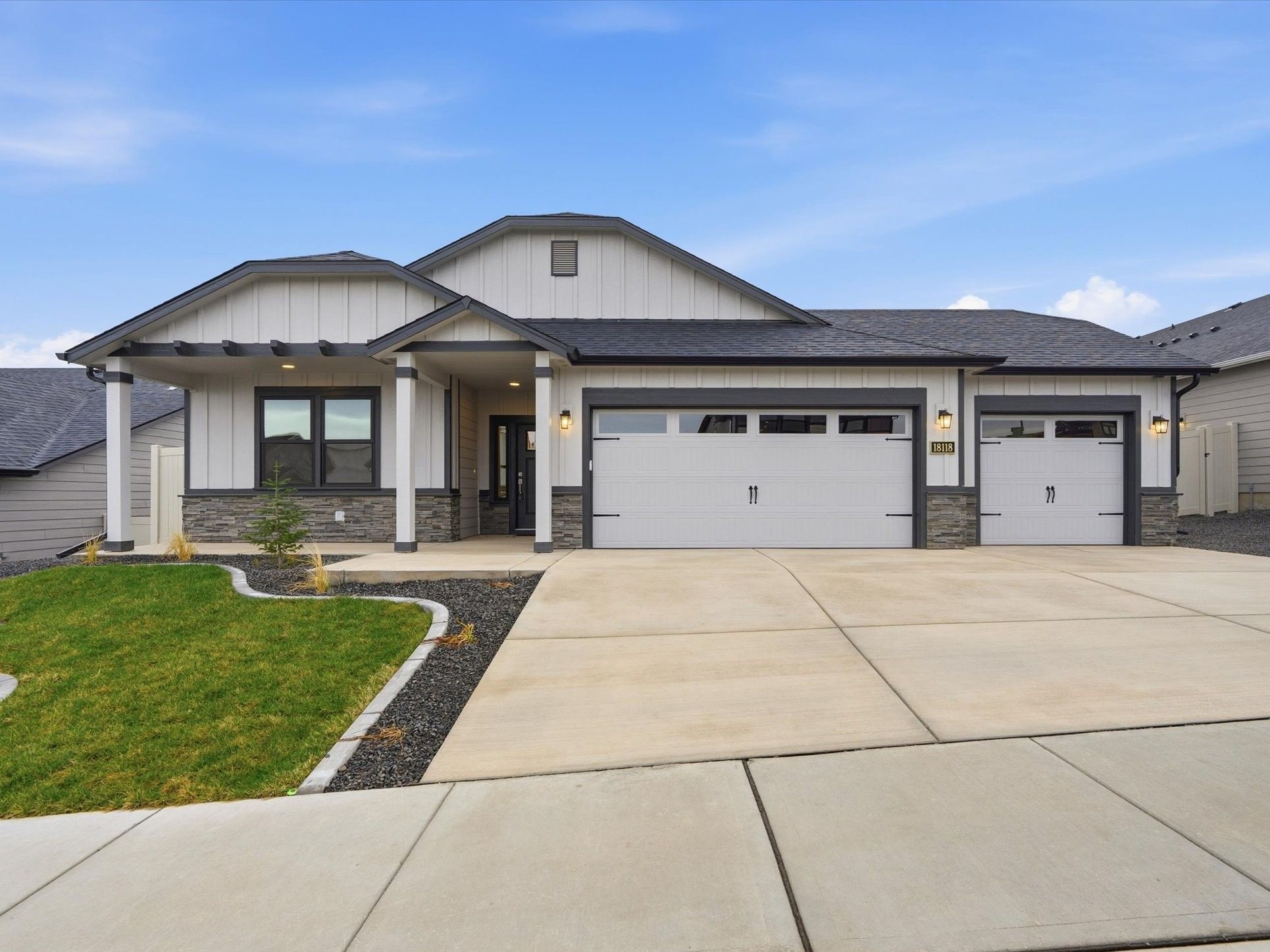 01-18118 E Barclay Ct:01-18118 E Barclay Ct