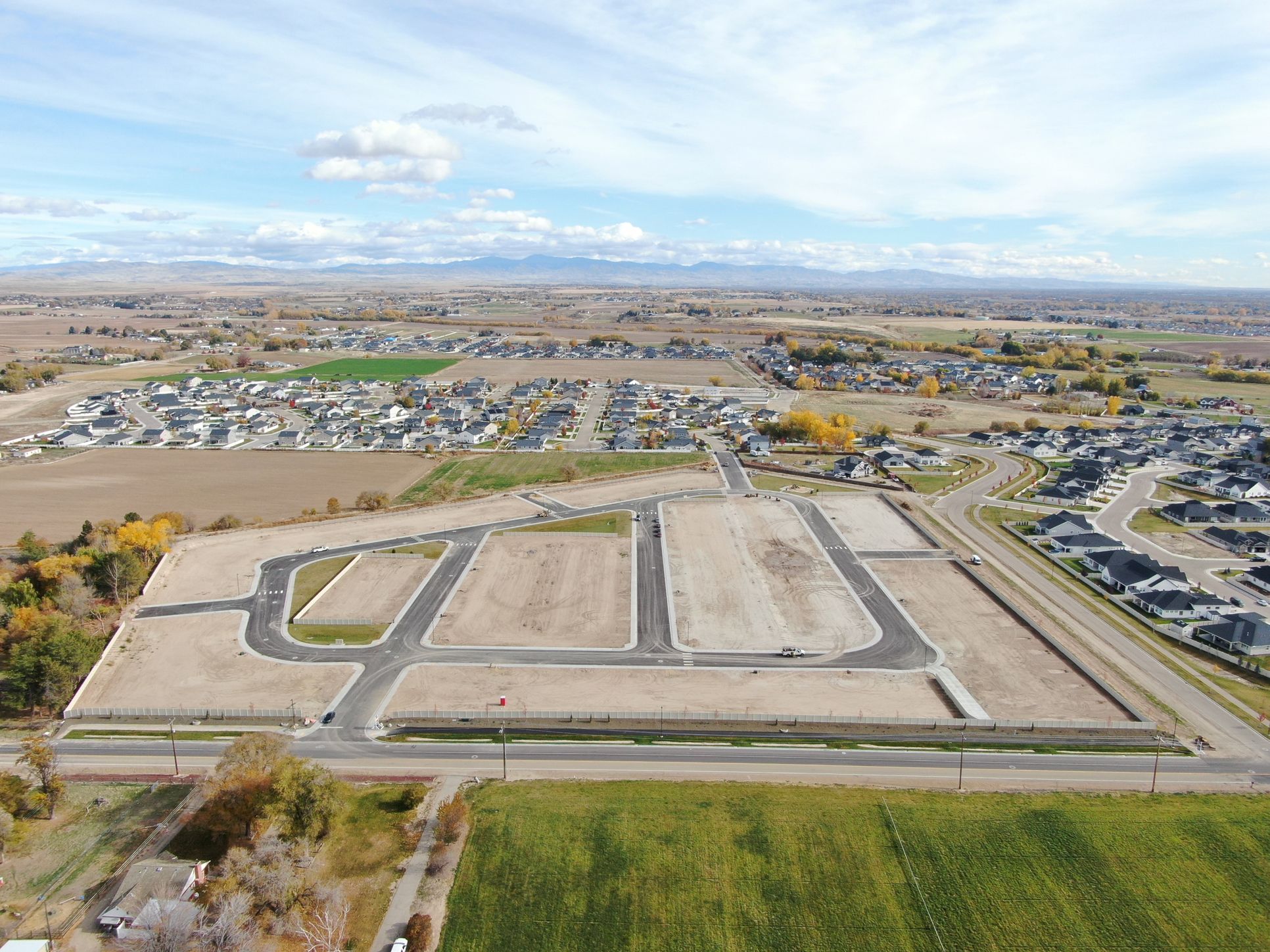 Willow Wood Estates,83644