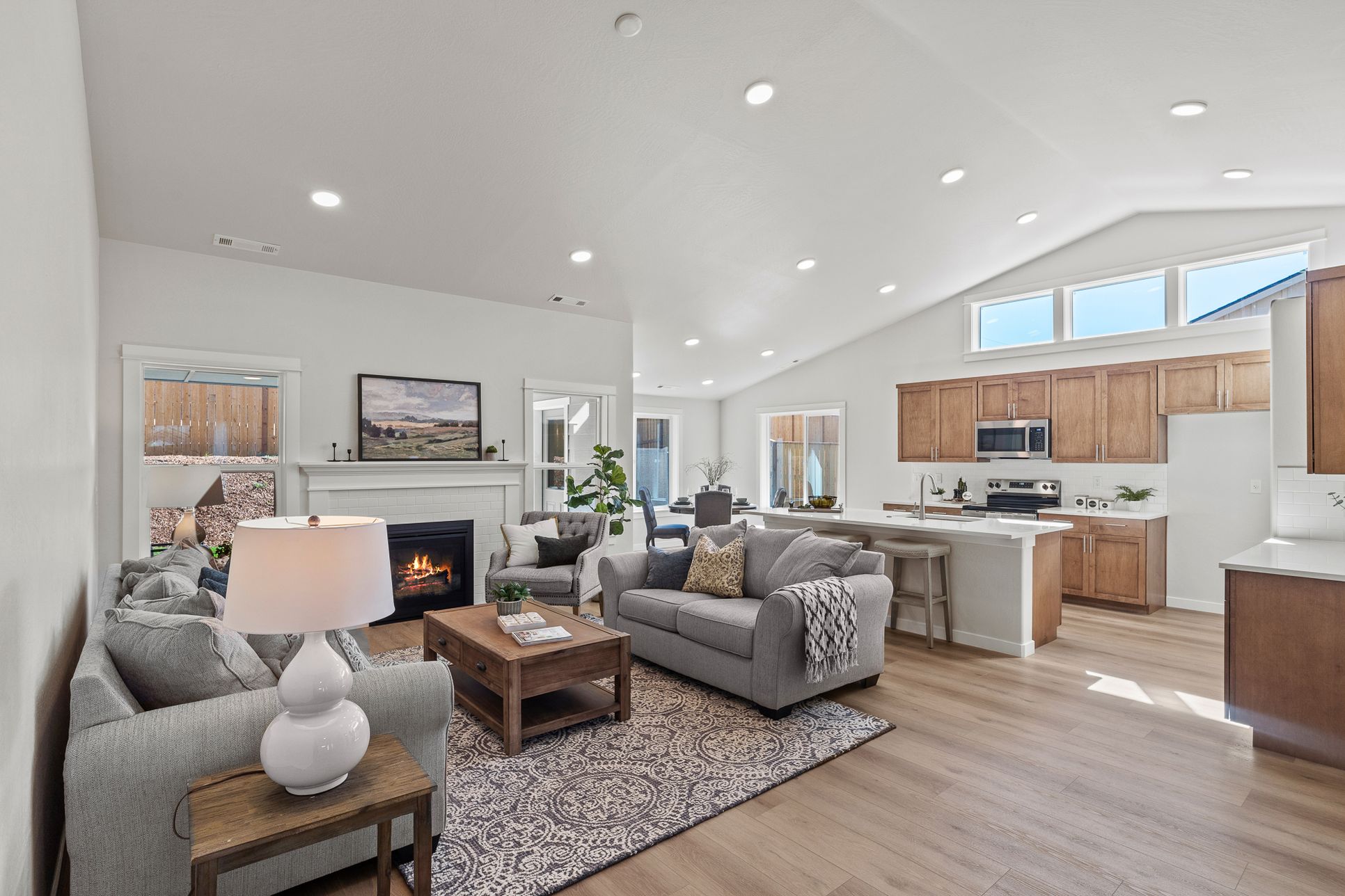 Marylyn Place,98903