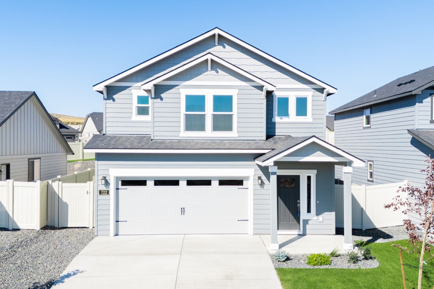 7022Snowking St-1:7022Snowking St-1