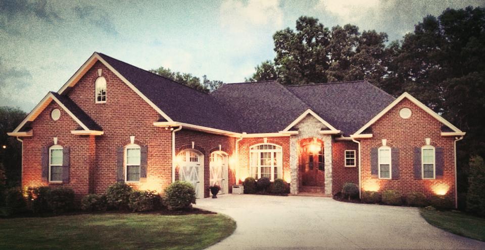HD Homes,38503