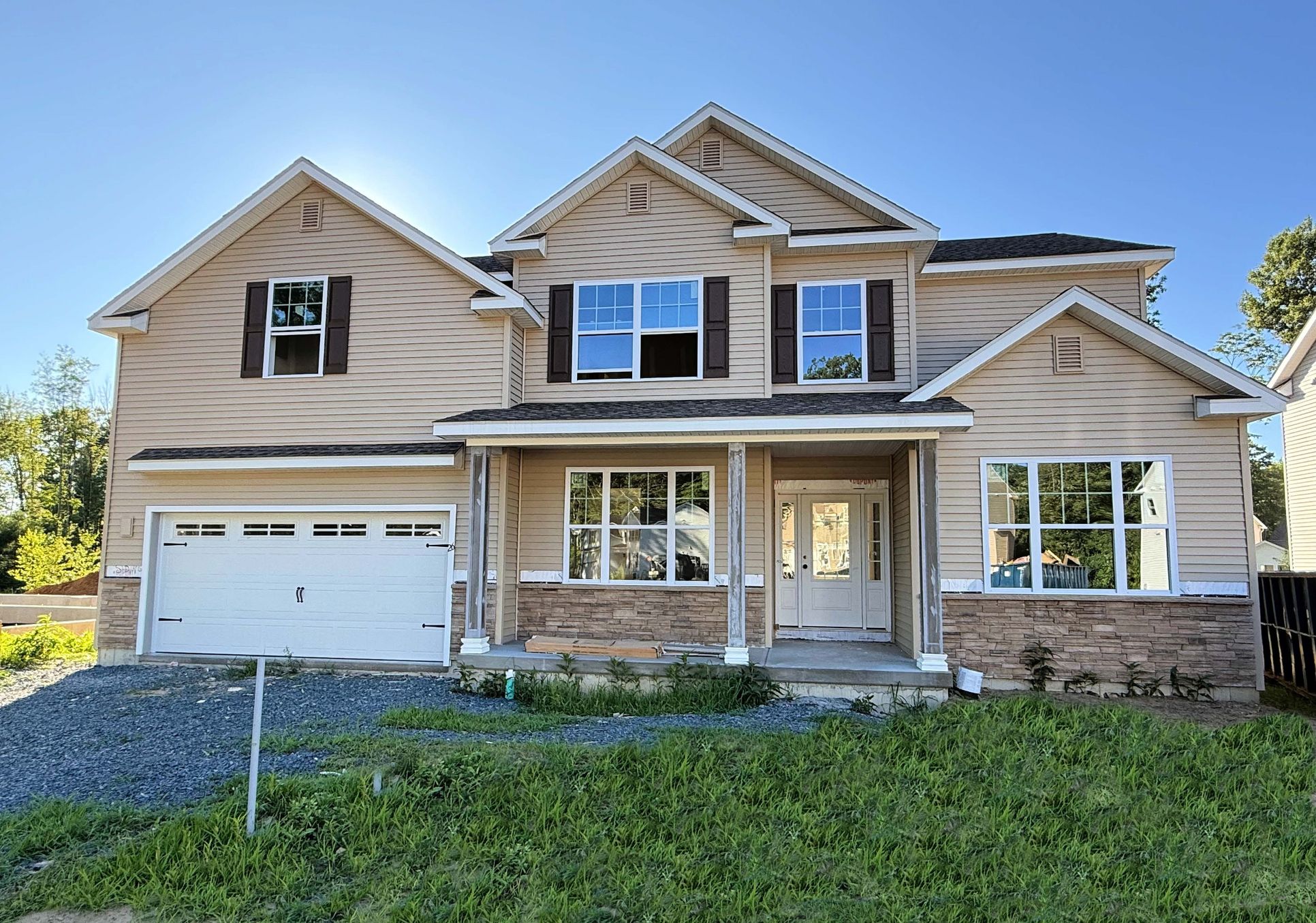 26 Tamarack St:Exterior