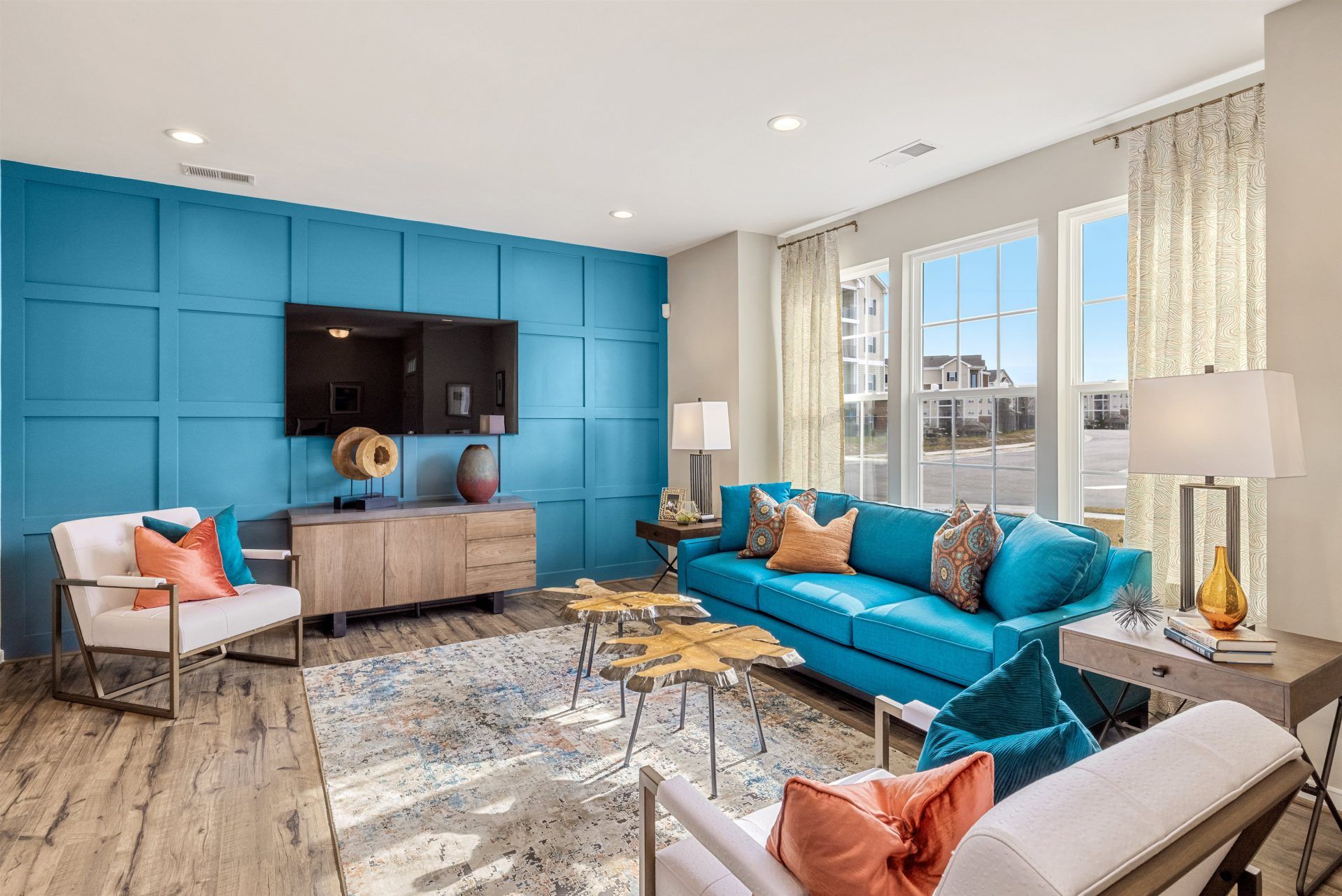 05-Family Room:05-Family Room