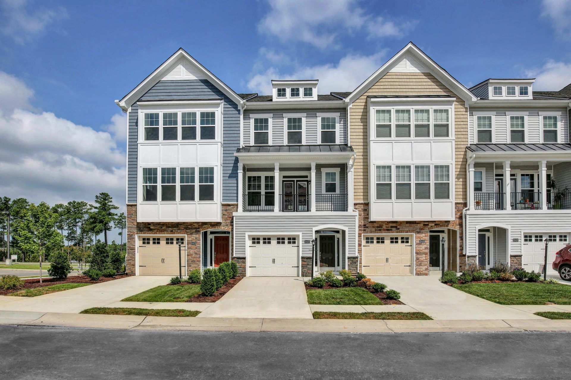 10700 Ridgefield Pkwy Richmond-large-001-28-ExteriorFront-1500x998-72dpi-edit