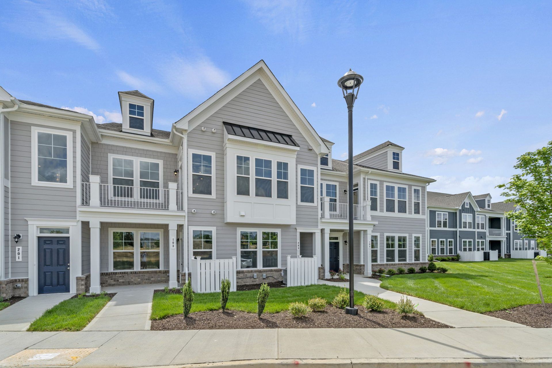 3 Exterior:3 Exterior
