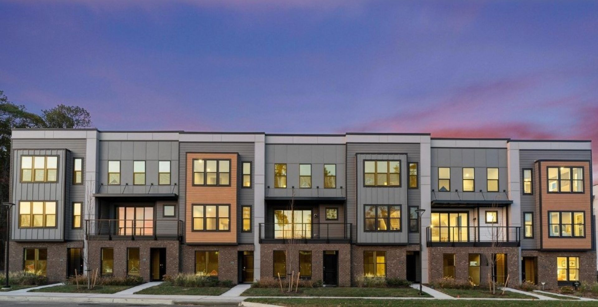 Innsbrook Square Townhomes - Front Elevation - HHHunt Homes