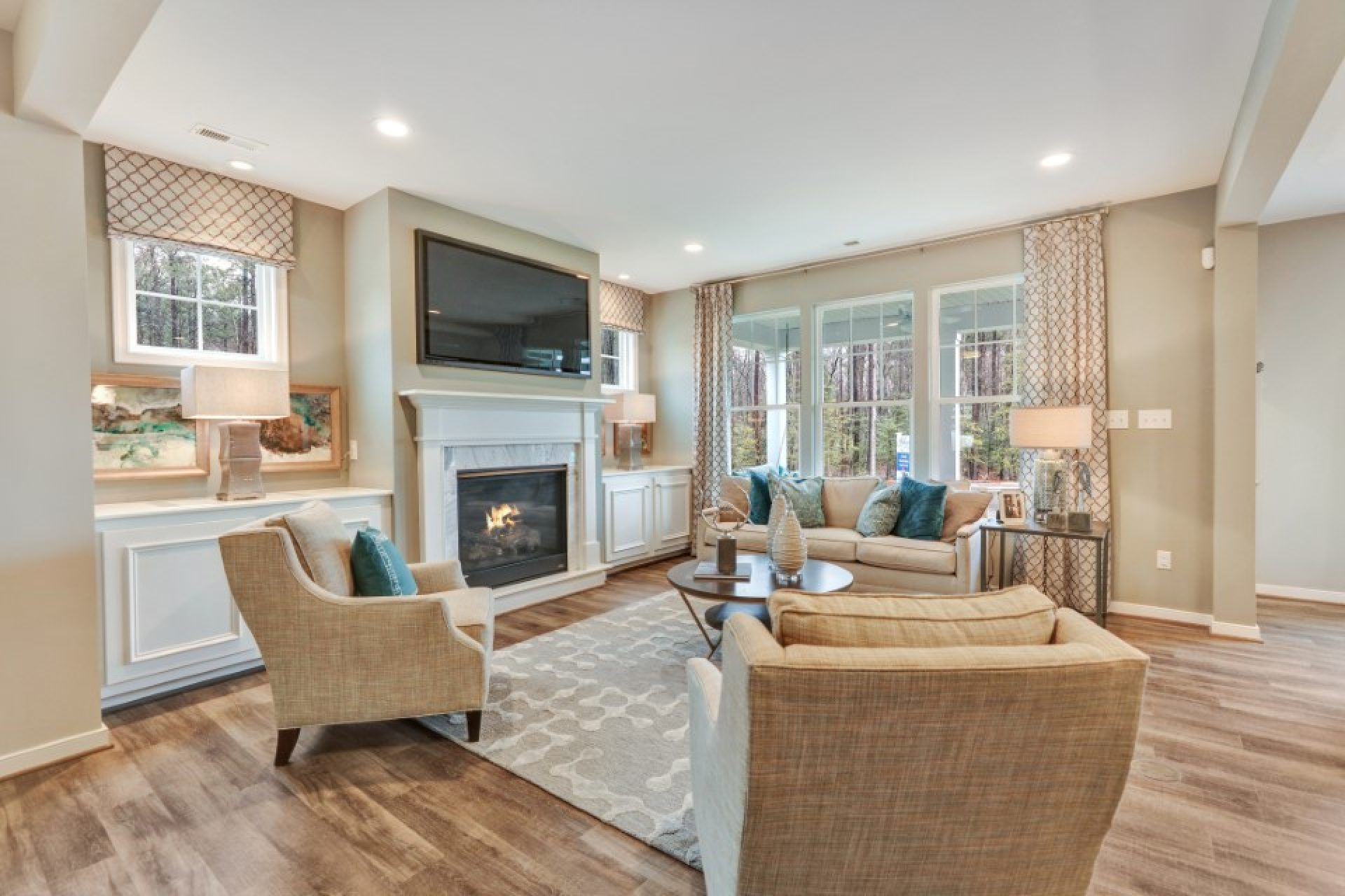 3.2_Berkley_Family Room (Custom):3.2_Berkley_Family Room (Custom)