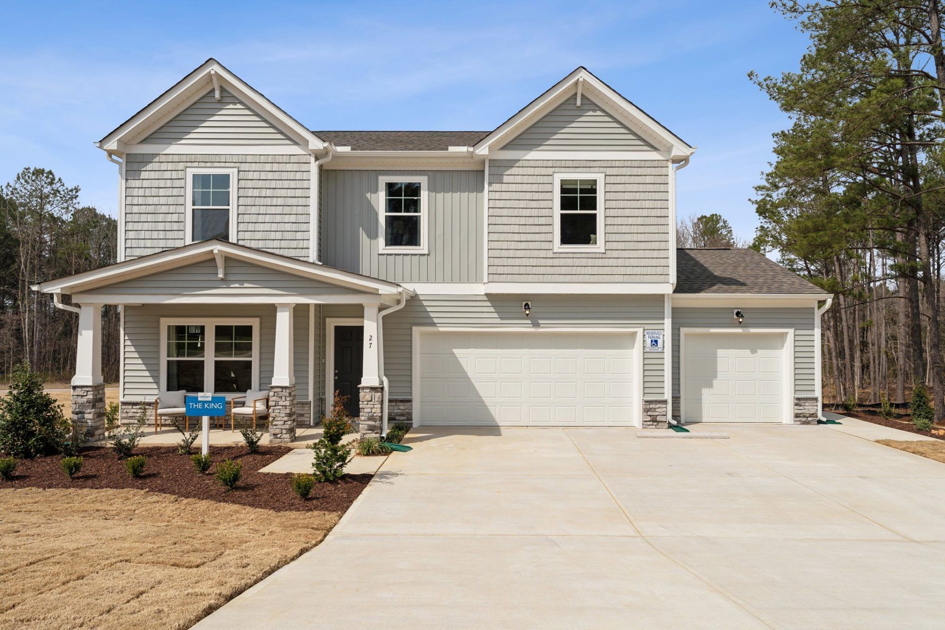 Charlotte's Ridge - HHHunt Homes - King- 3- Car Garage:Decorated Model Open!