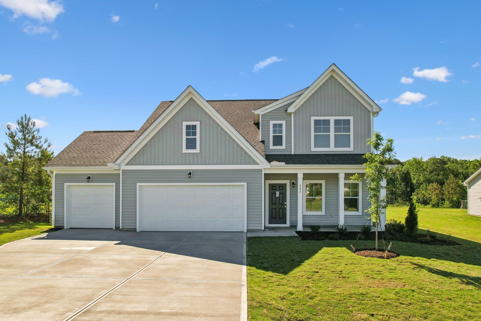 Farmhouse - 3 Car Garage:Farmhouse - 3 Car Garage