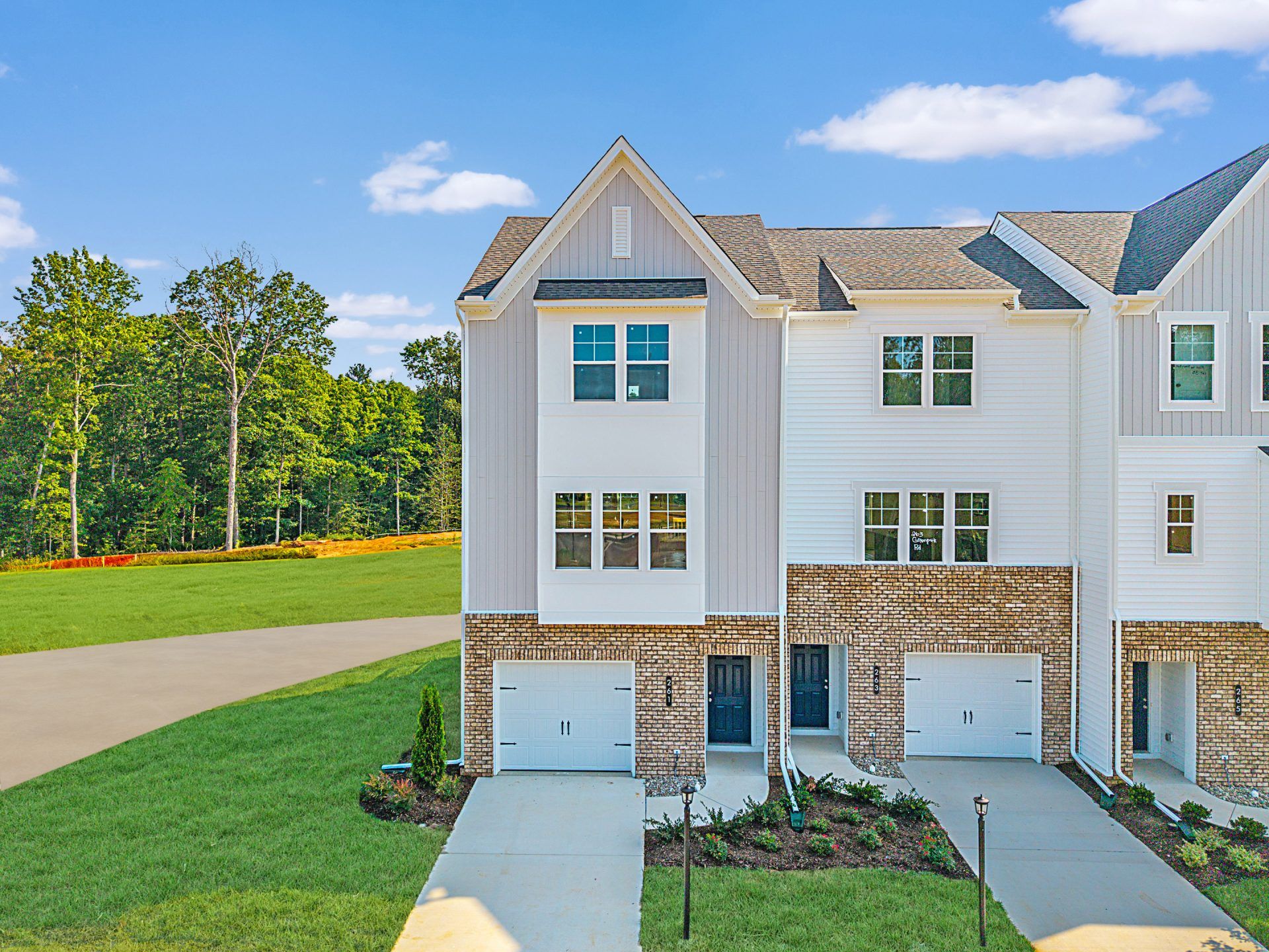 Amherst-Haywood-C-End-Unit:Amherst-Haywood-C-End-Unit