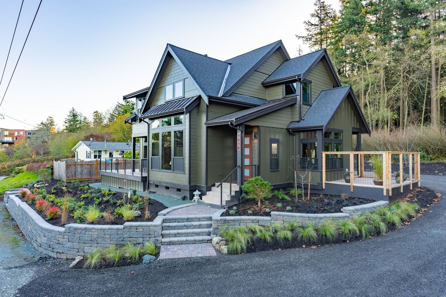 Highline Construction,98229