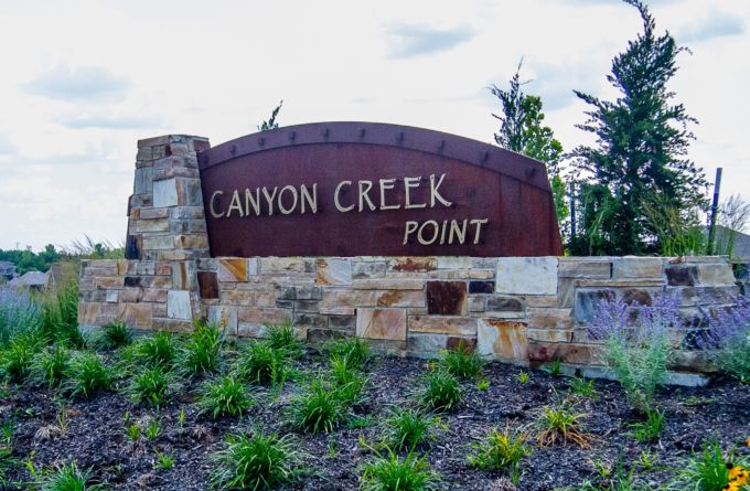 Canyon Creek Point,66227