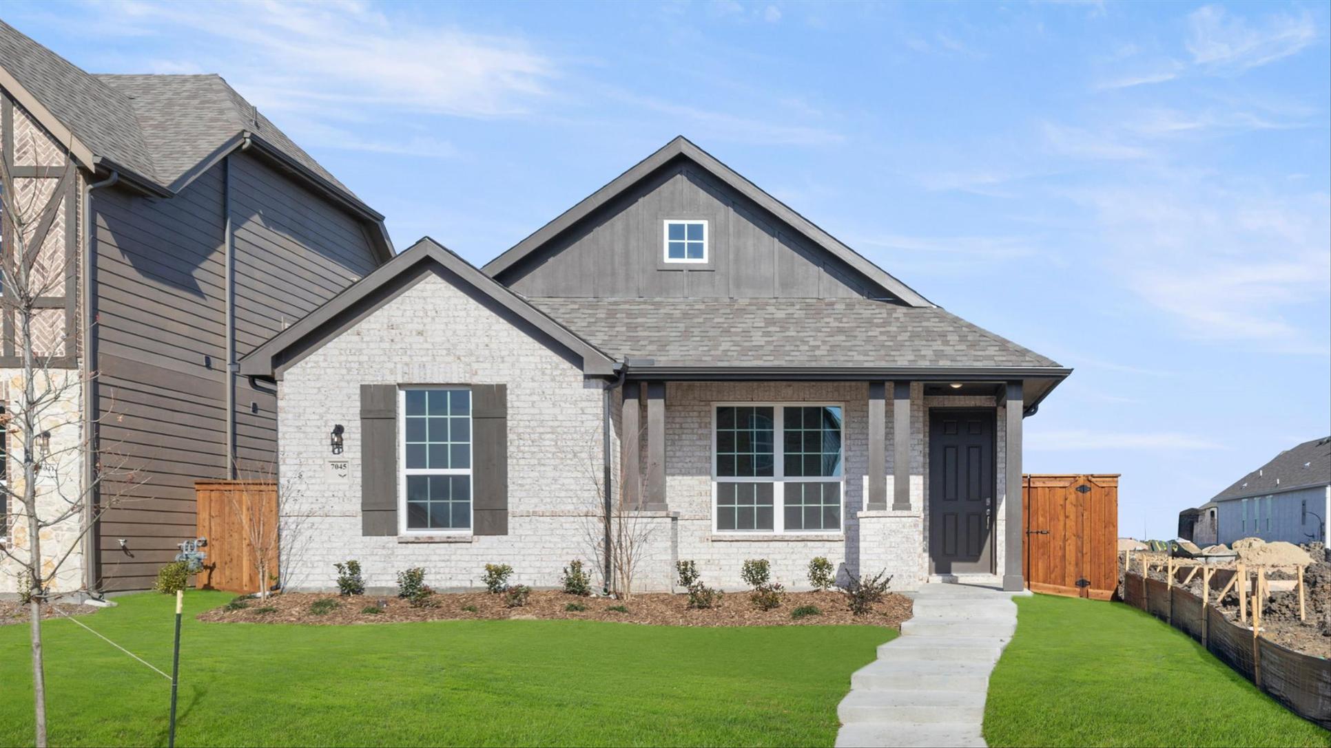 Exterior:Crawford with Elevation G