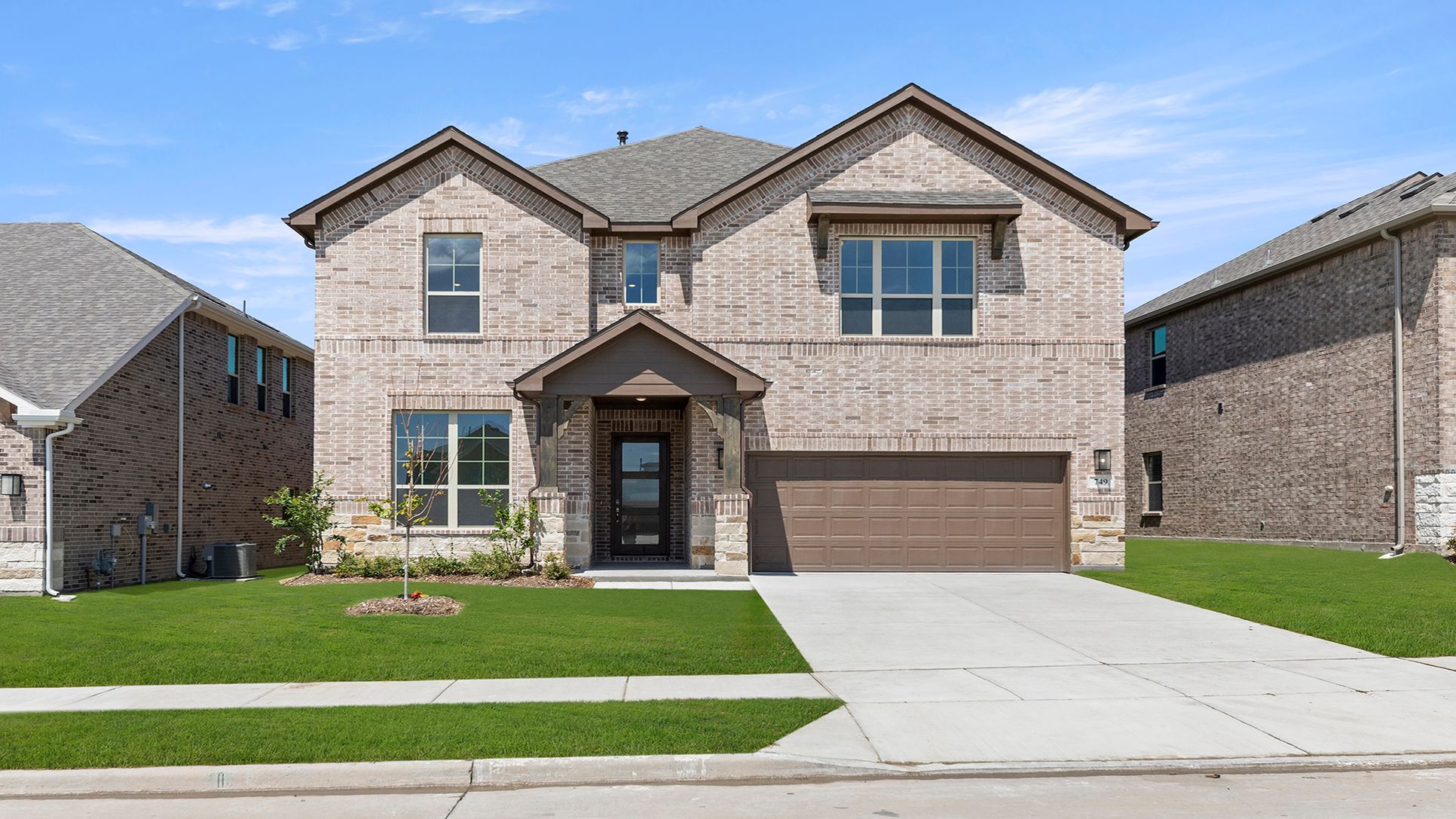 Exterior:Hemlock II with elevation T