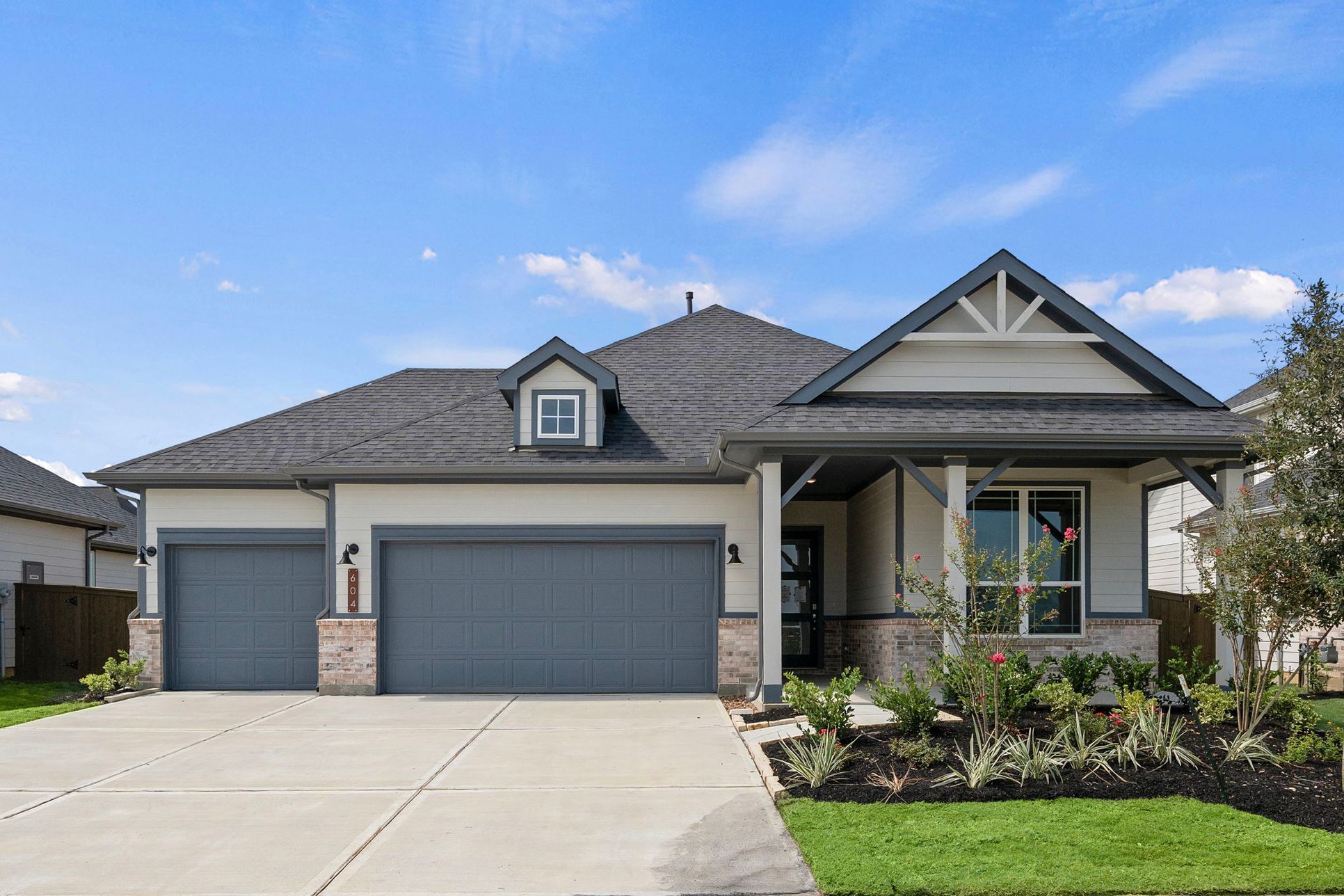 604 Golden Aster Blvd:604 Golden Aster Blvd