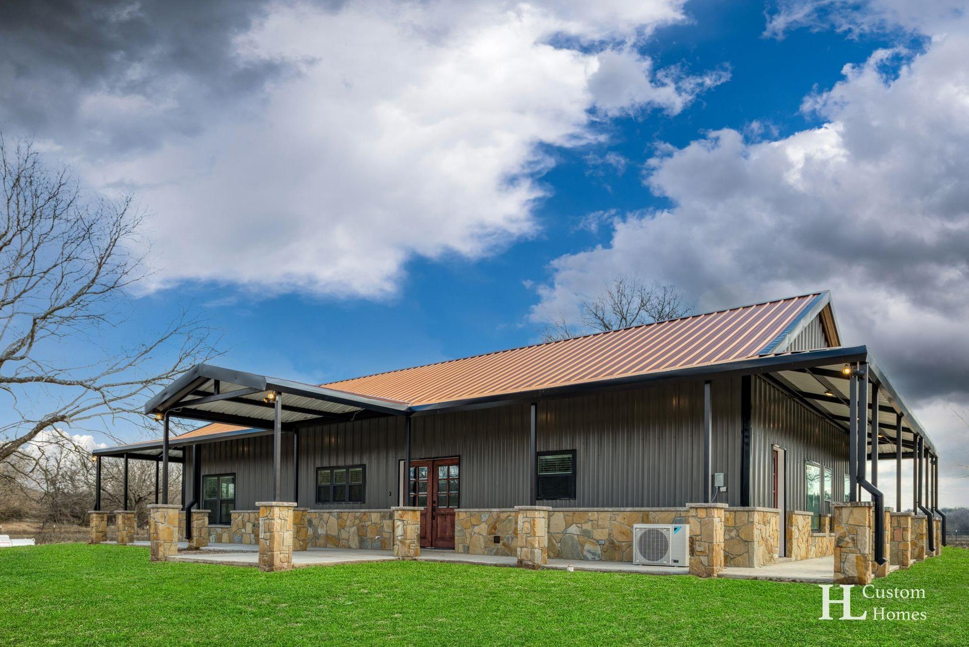 HL Custom Homes LLC,76023