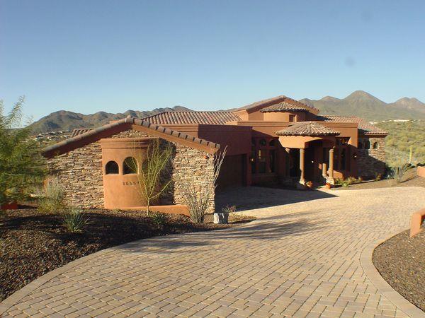 Hollanti Custom Homes LLC,85259
