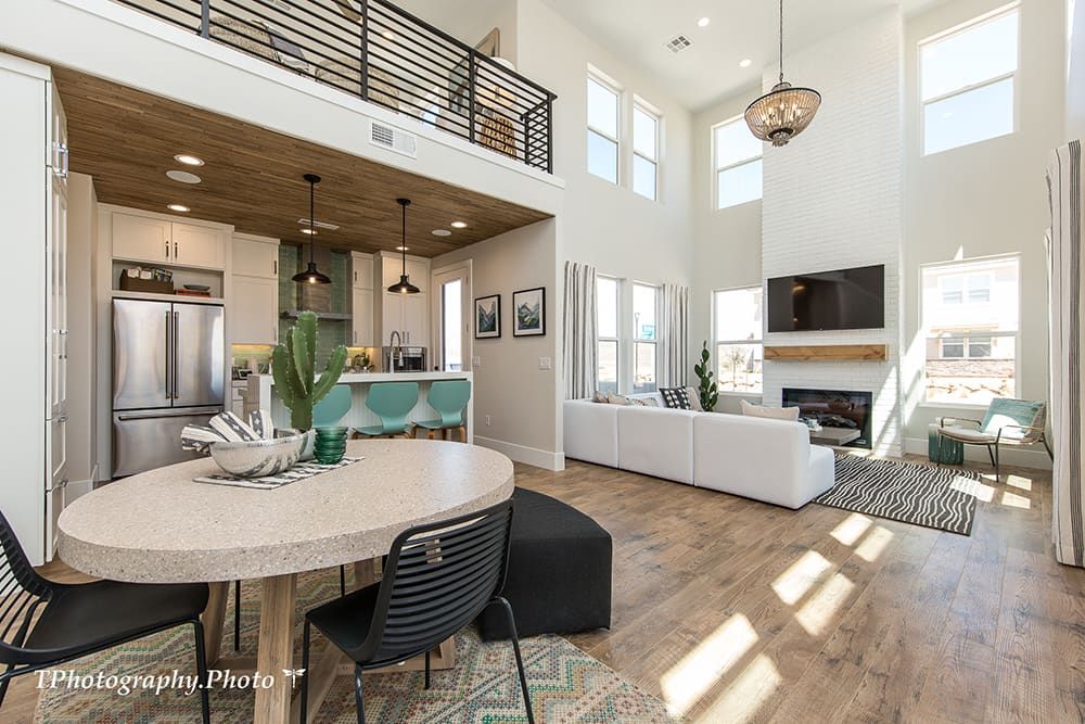 Desert Color Towns:Home Interior