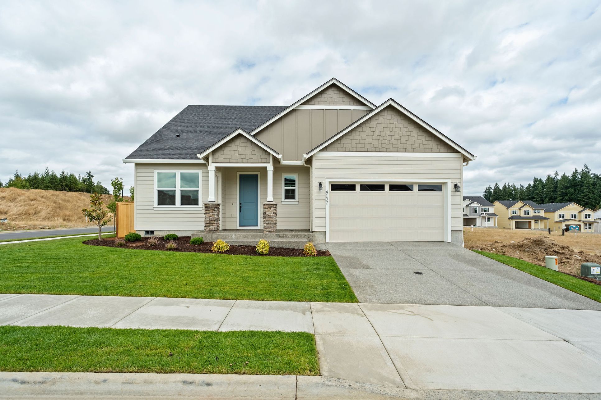 4102 NE 187th St:Elevation