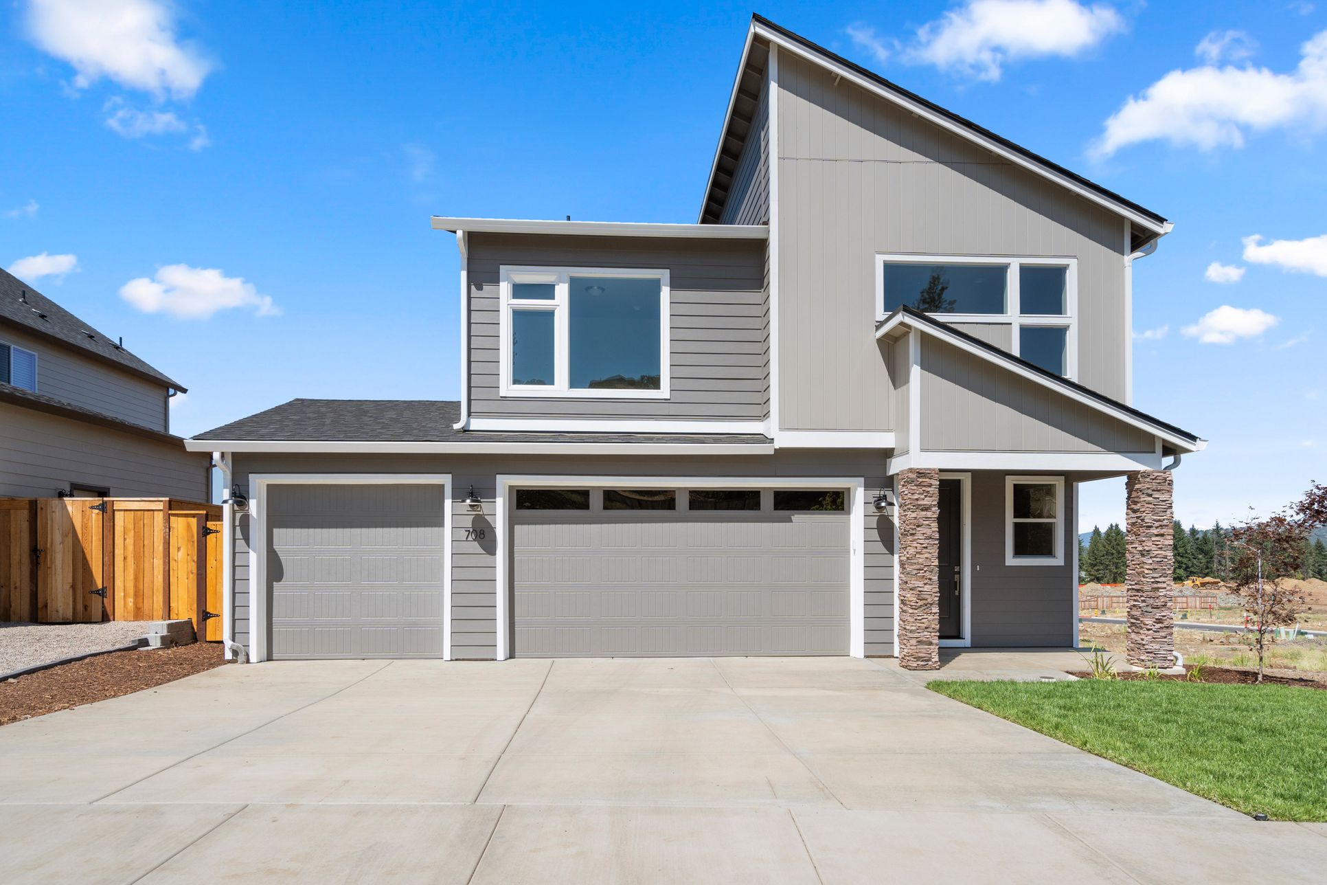 708 Old Waverly Way:Elevation