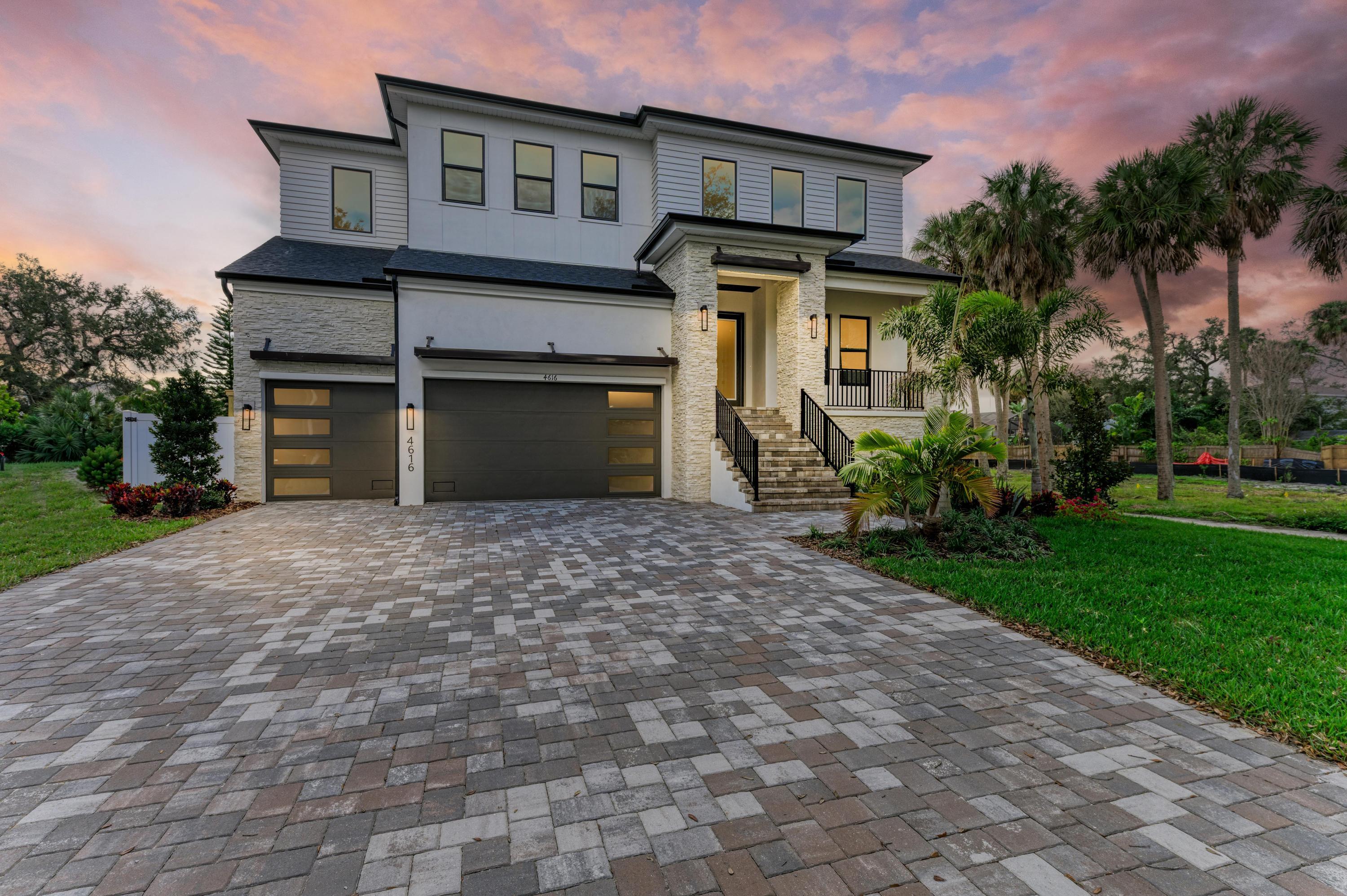 Sunset on Estrella:Sunset on Estrella