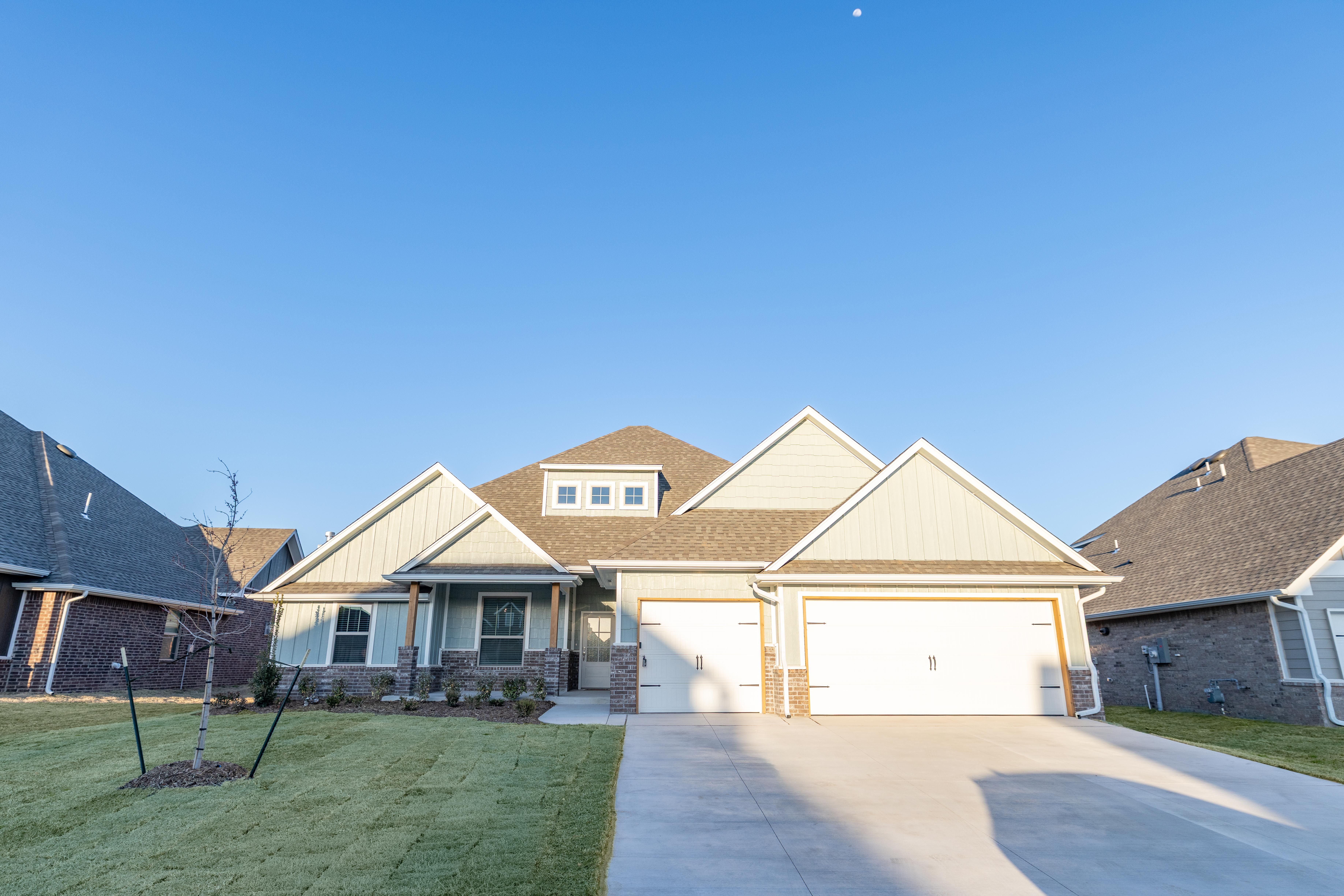 Homes by Taber Poppey Bonus Room 5 Bed Floor Plan:Homes by Taber Poppey Bonus Room 5 Bed Floor Plan