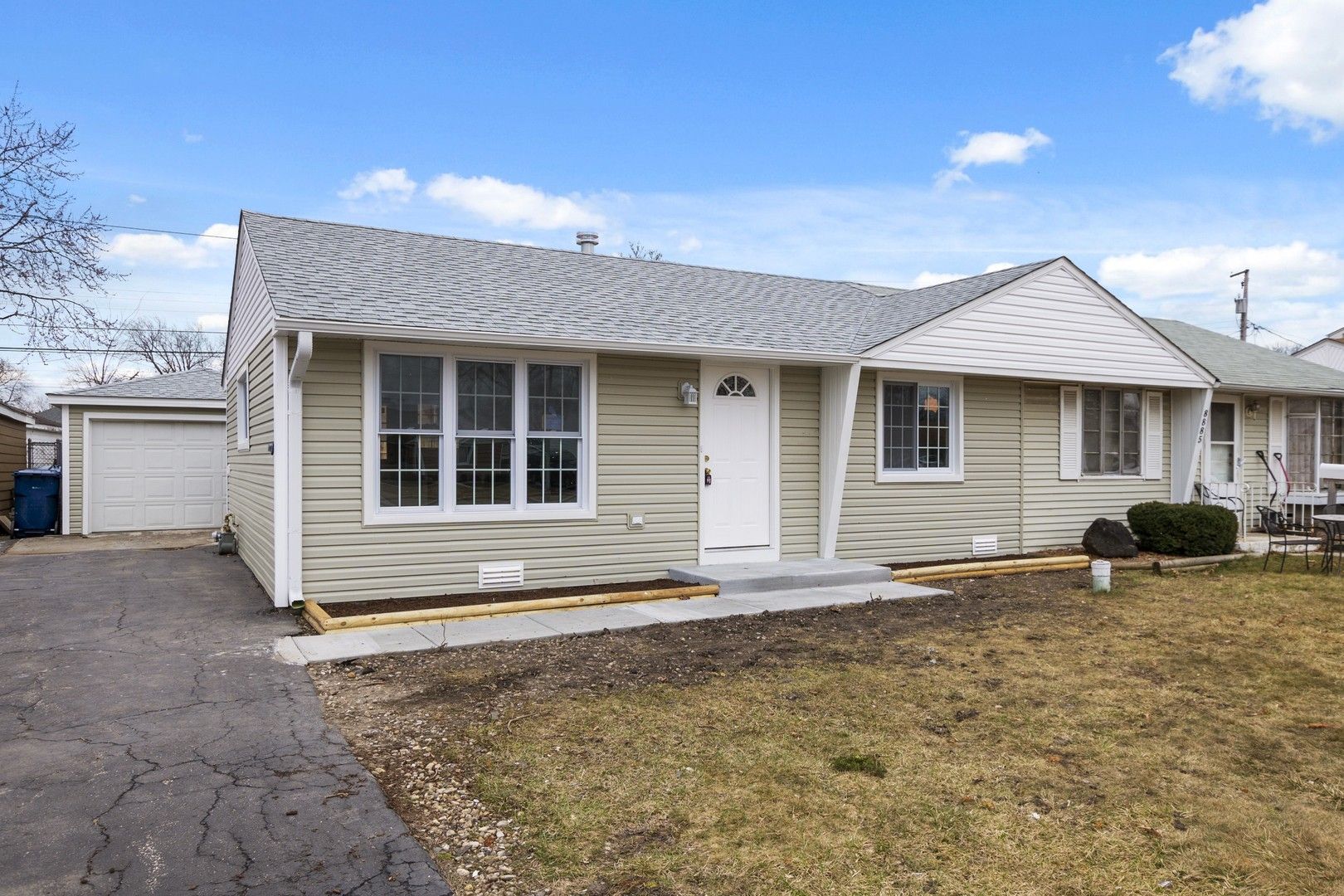 Hometown Builders,60544