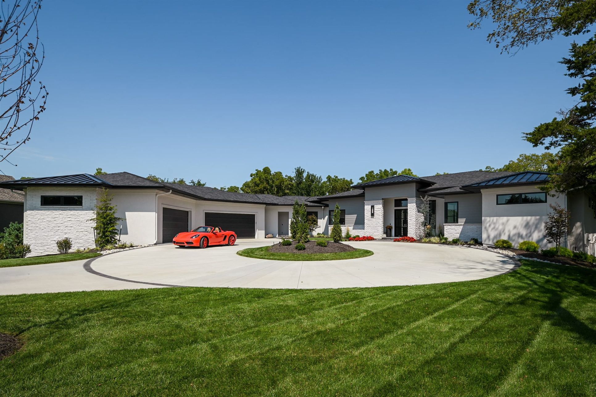 Homoly Signature Homes,64106