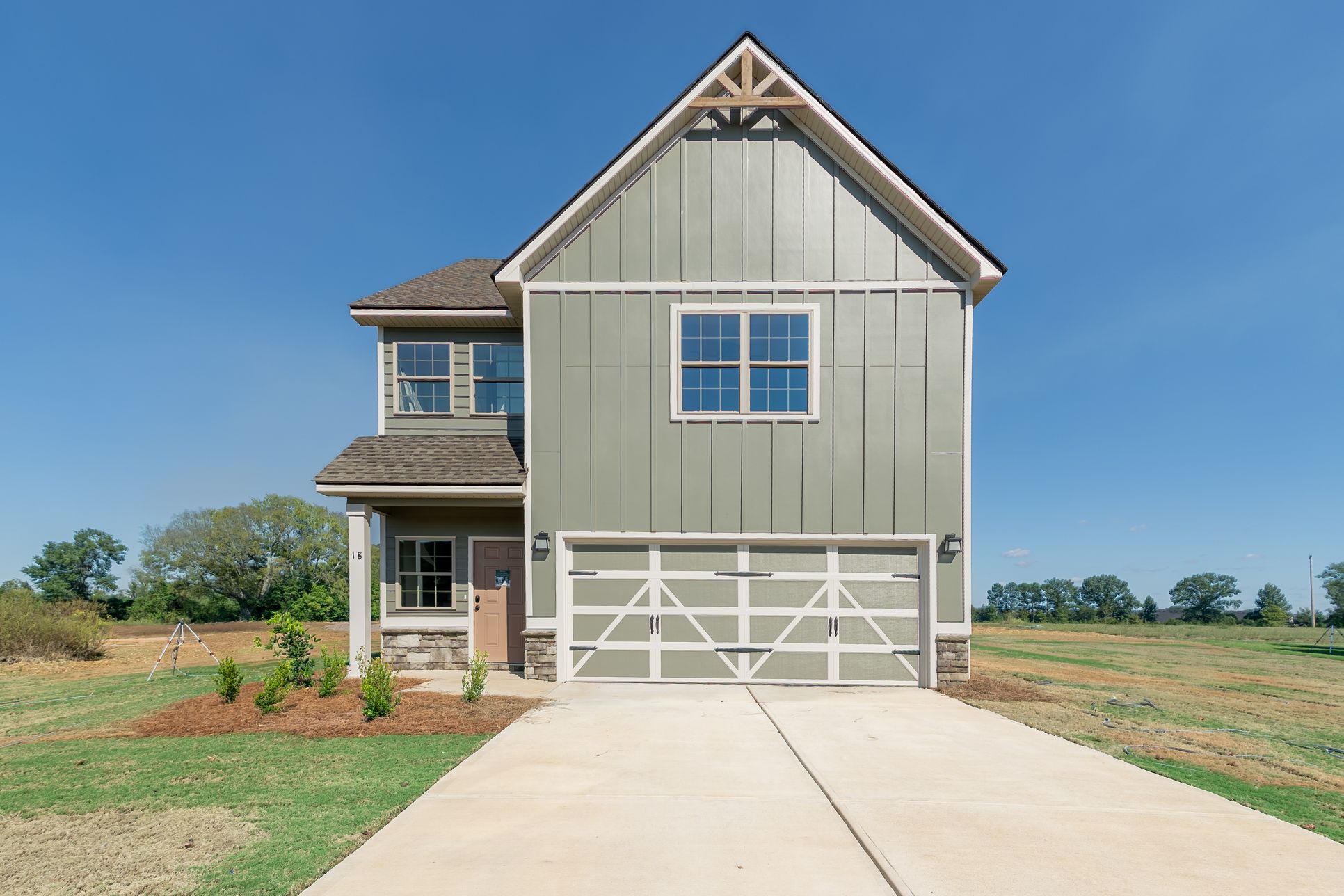 Hunter A:18 Heartland Boulevard