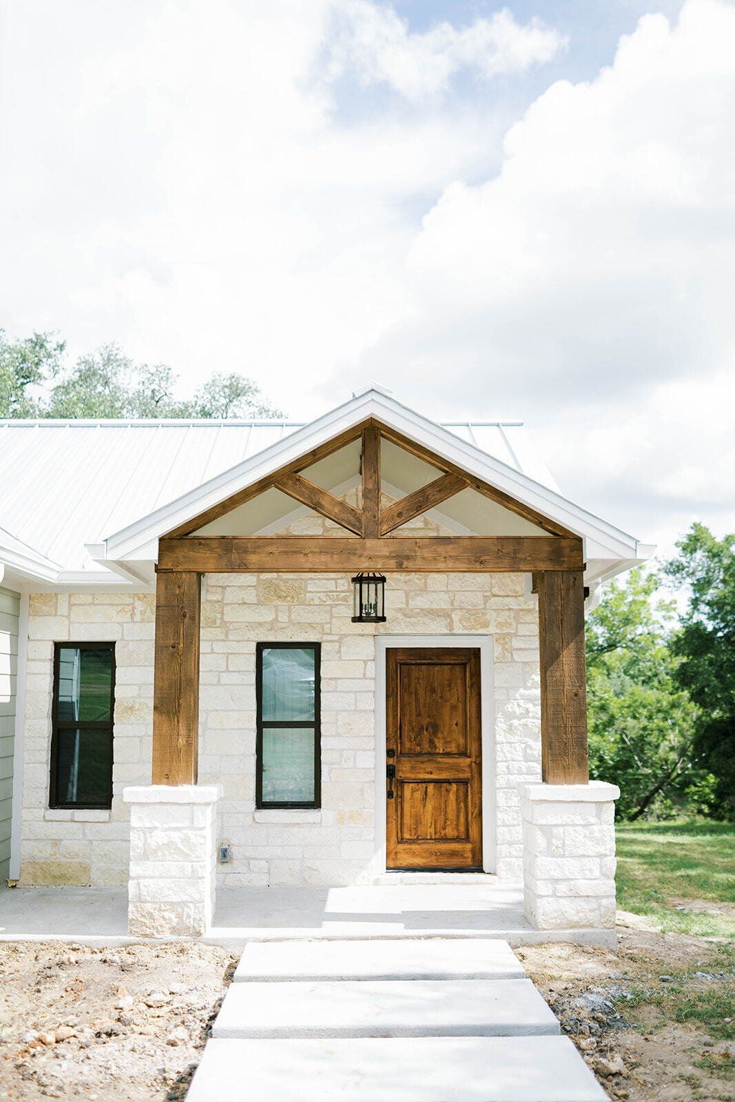 Hunter Custom Homes, LLC.,77904