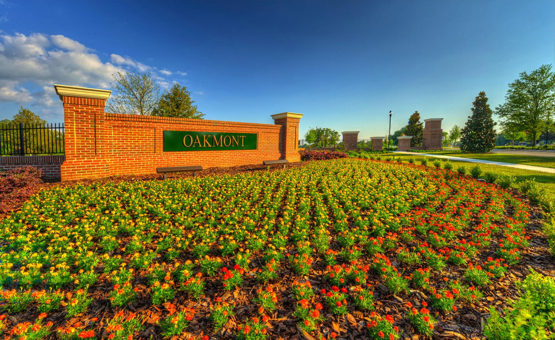 Oakmont Entrance