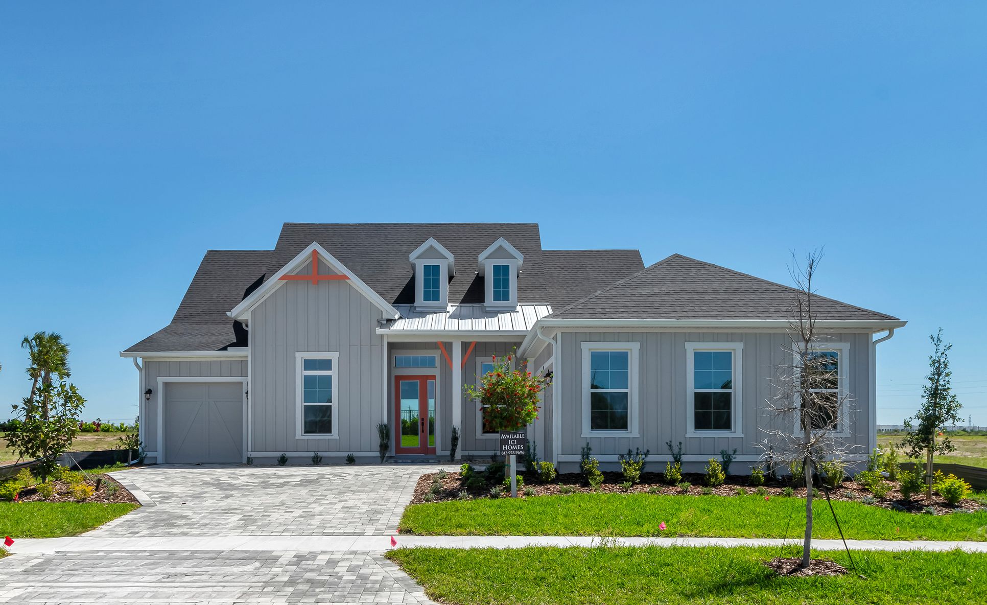 The Kelli - Front Exterior