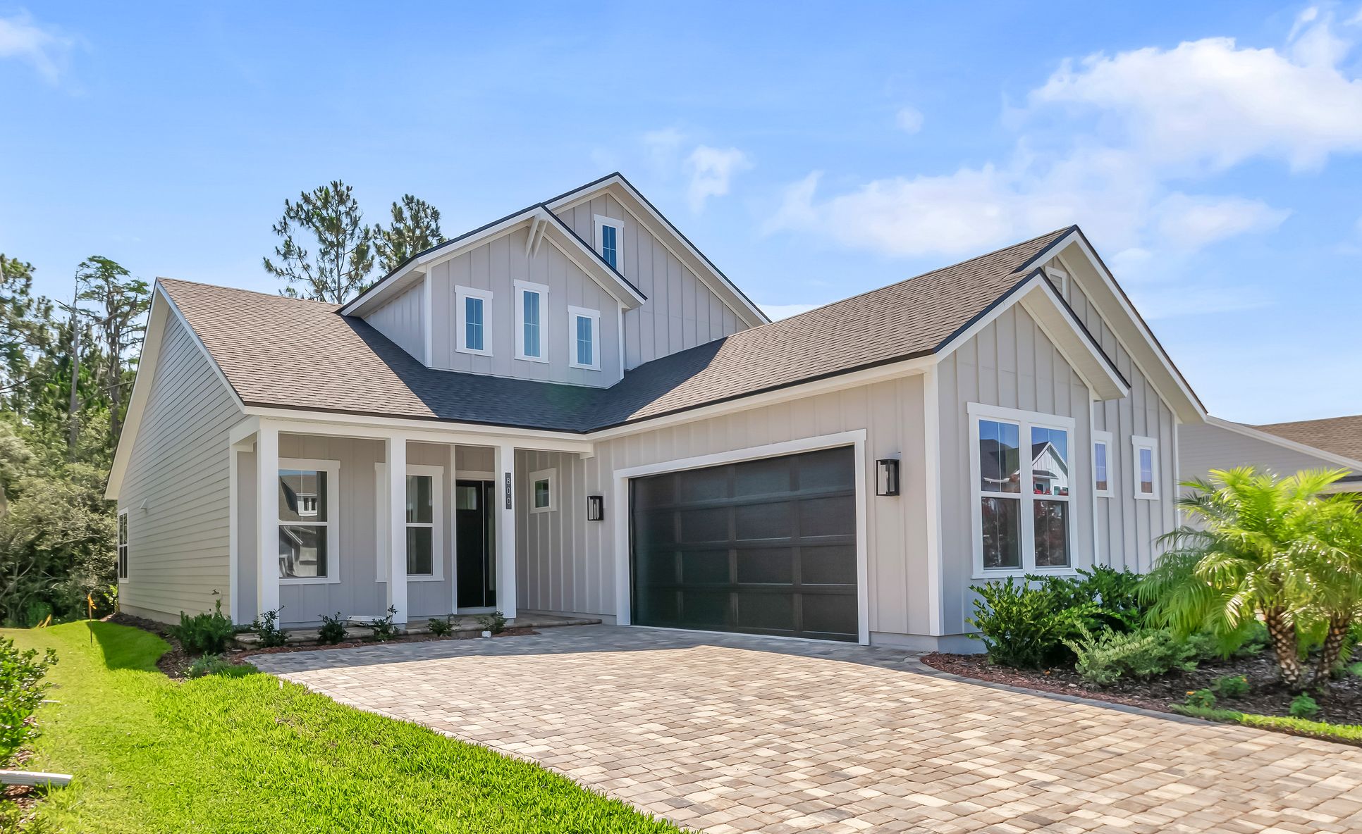 The Mesa Verde - Front Exterior