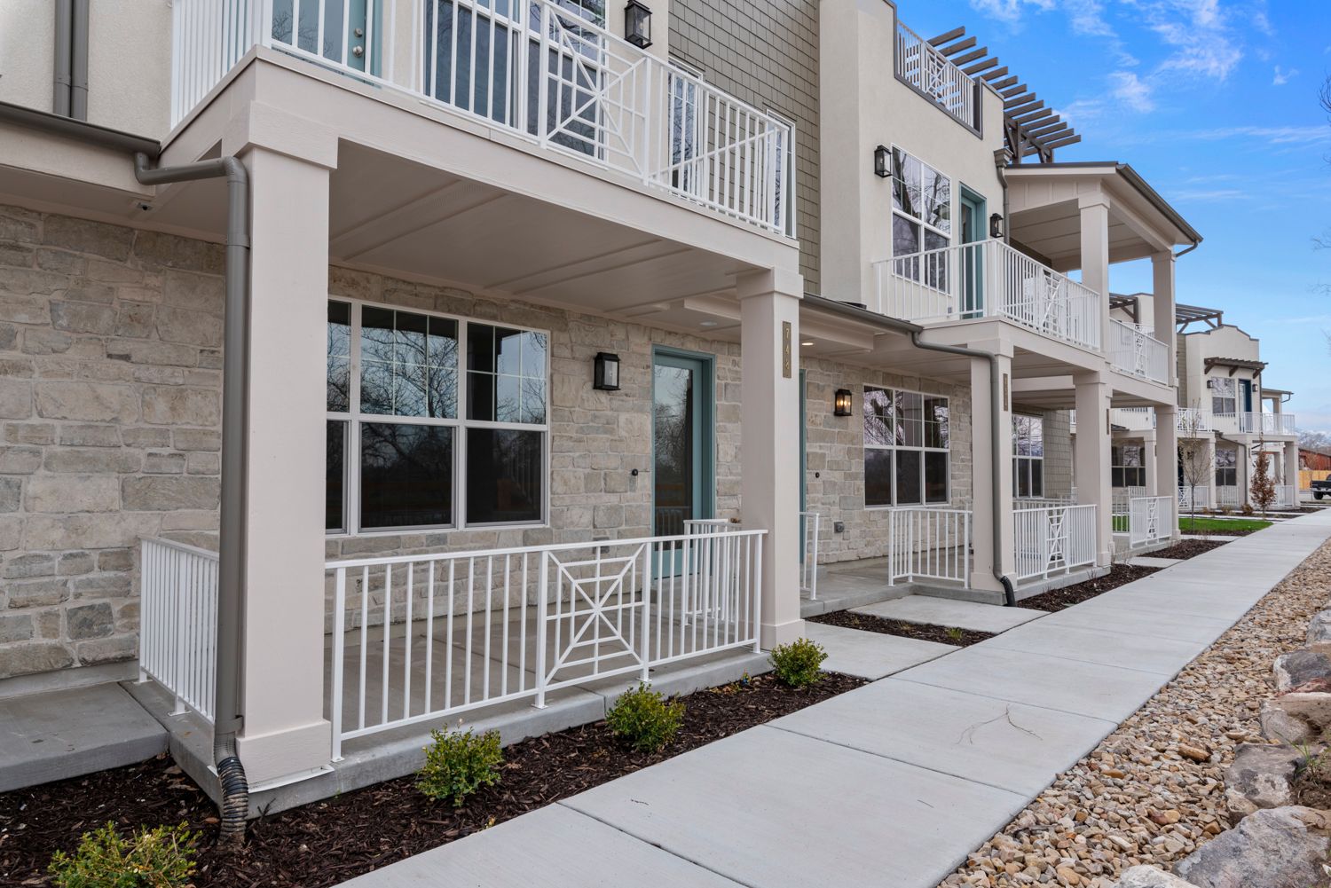 Exterior:Huntington Town