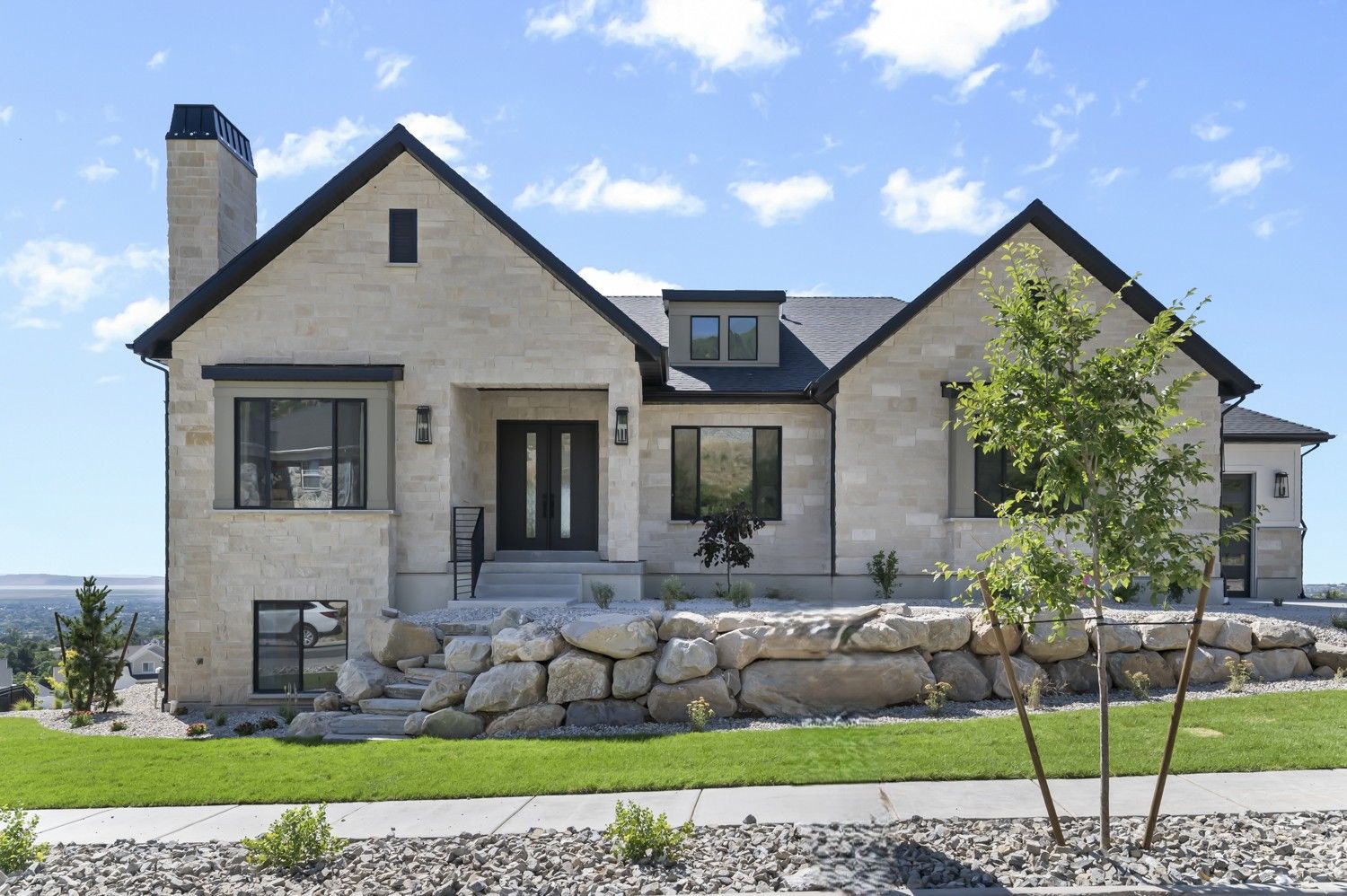 Exterior:Oakmont Traditional