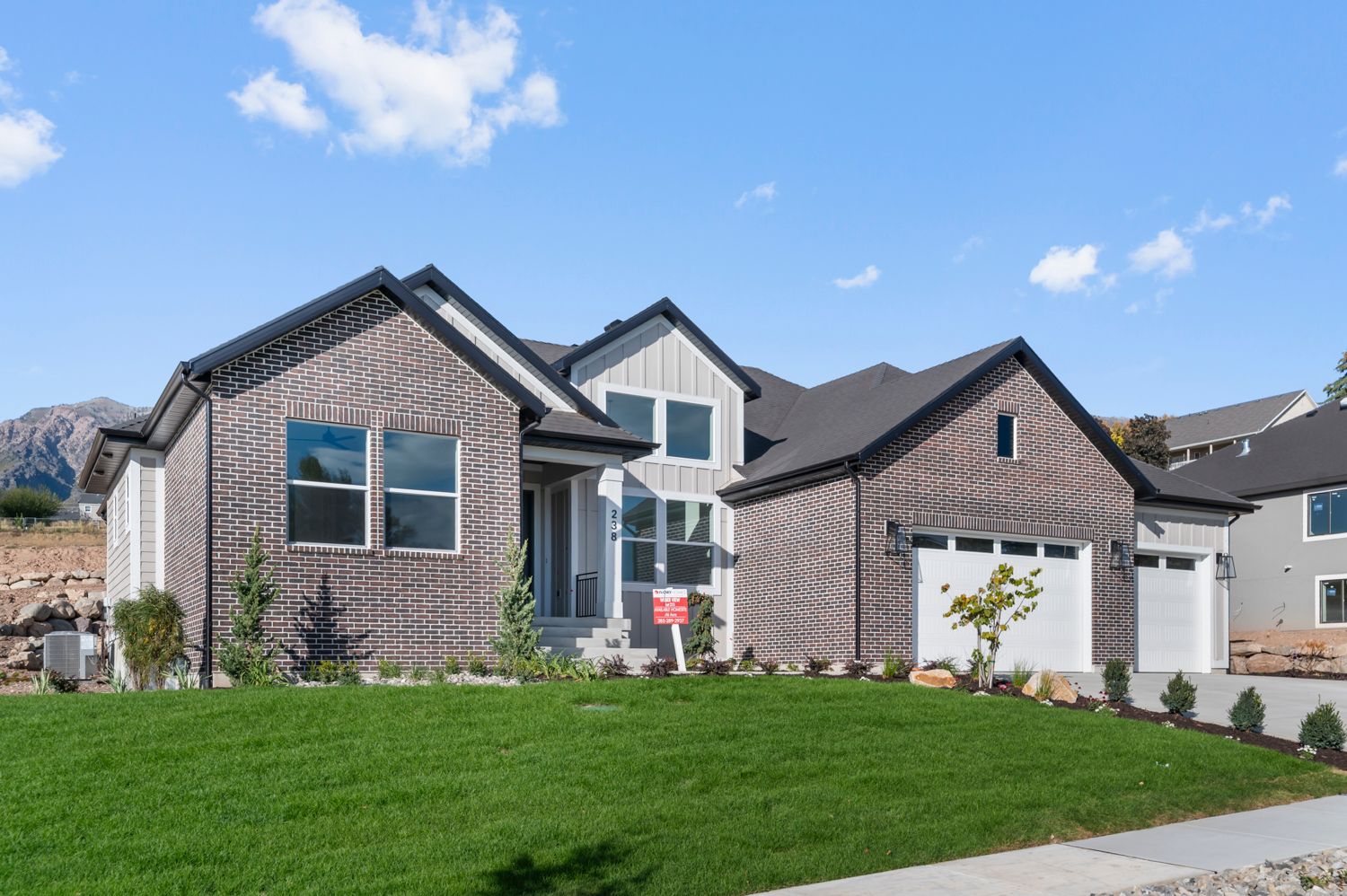 Exterior:Sorrento Traditional