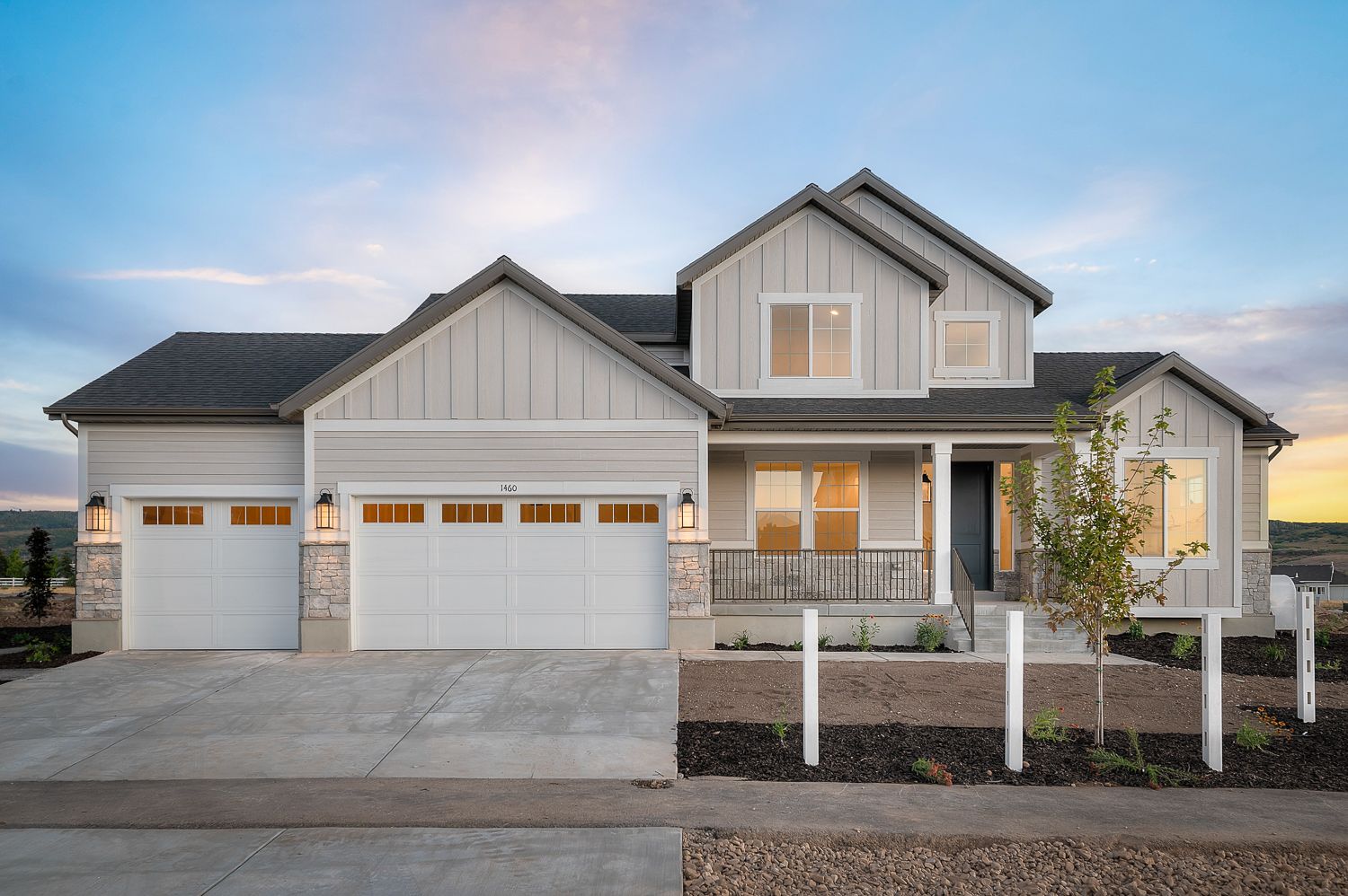 Exterior:Hamilton Traditional