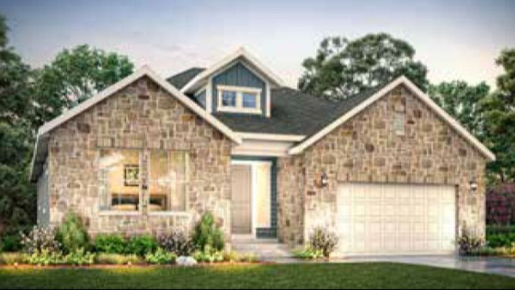 Exterior:Murano Traditional