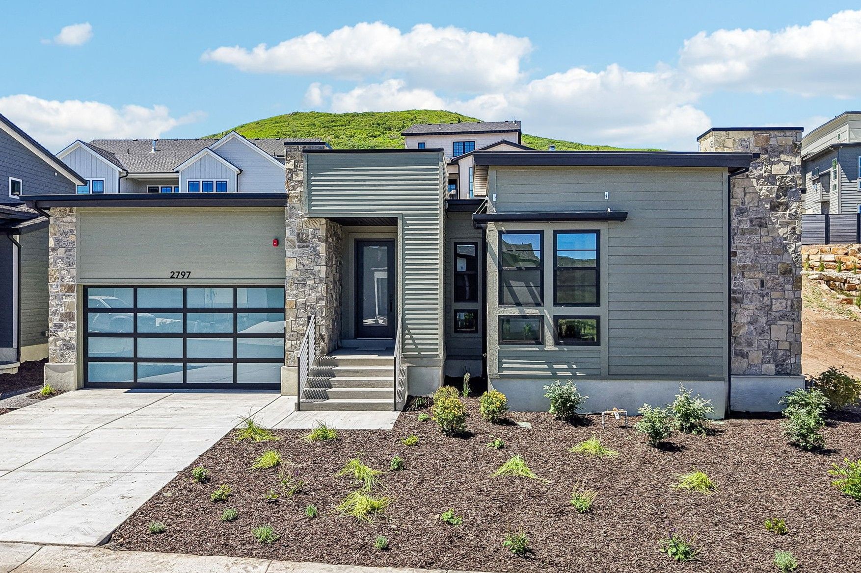 Exterior:Timberline Modern