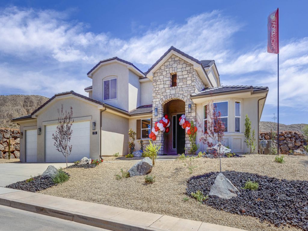 Shooting Star:Model Home