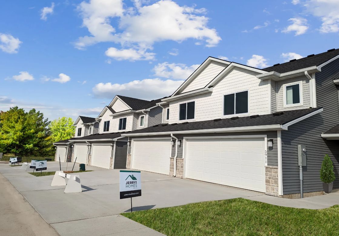 Windsor Rowhomes,50131