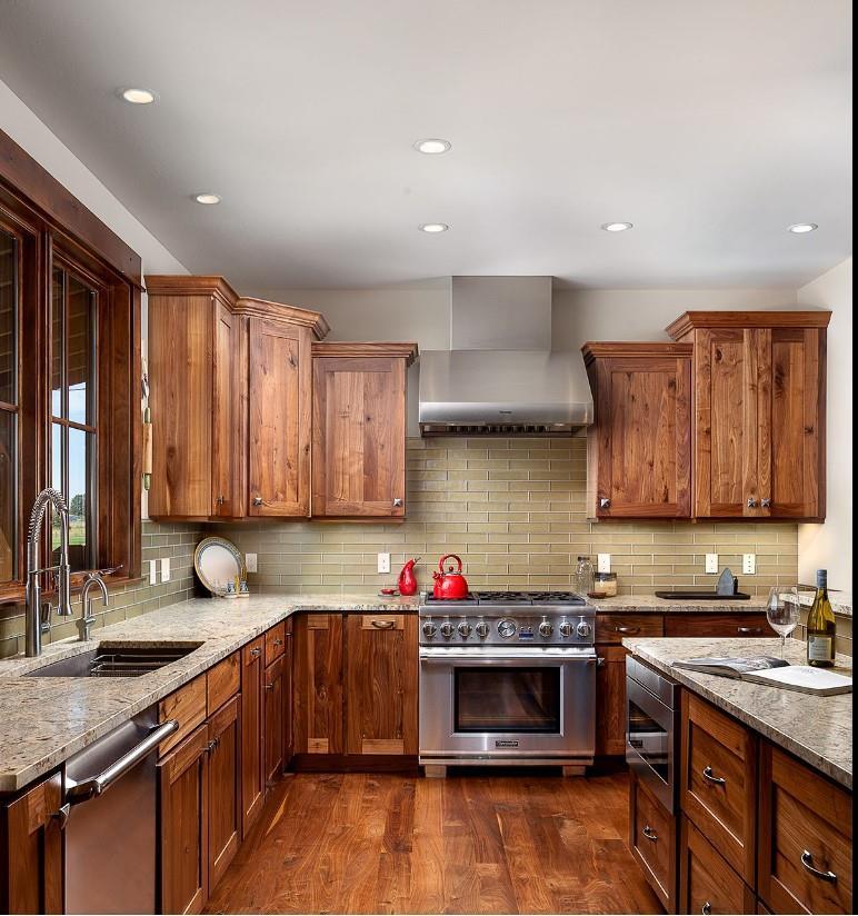 Joe Robb Custom Homes,59718