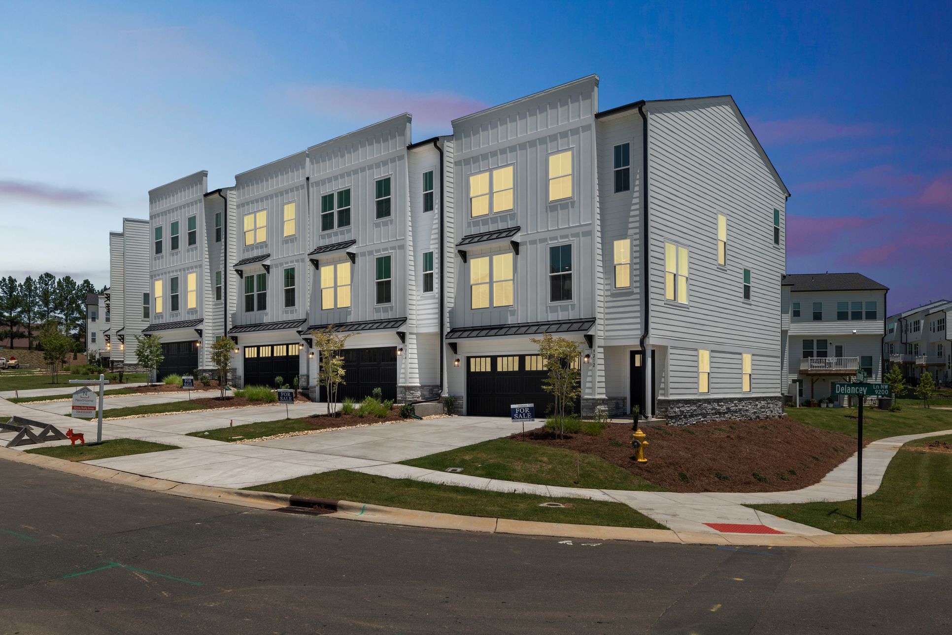 Exterior:Elevation 1