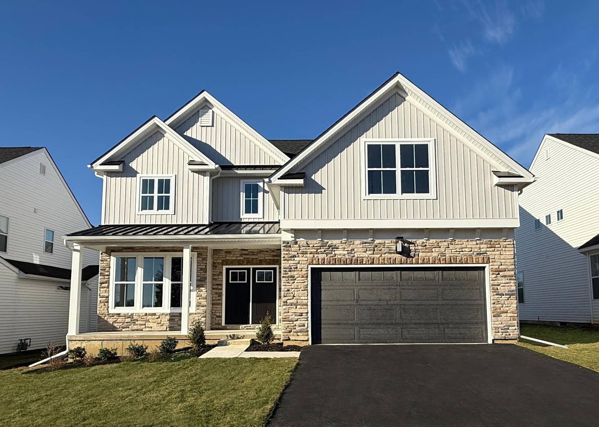 Exterior:BR 40 Exterior - Modern Farmhouse