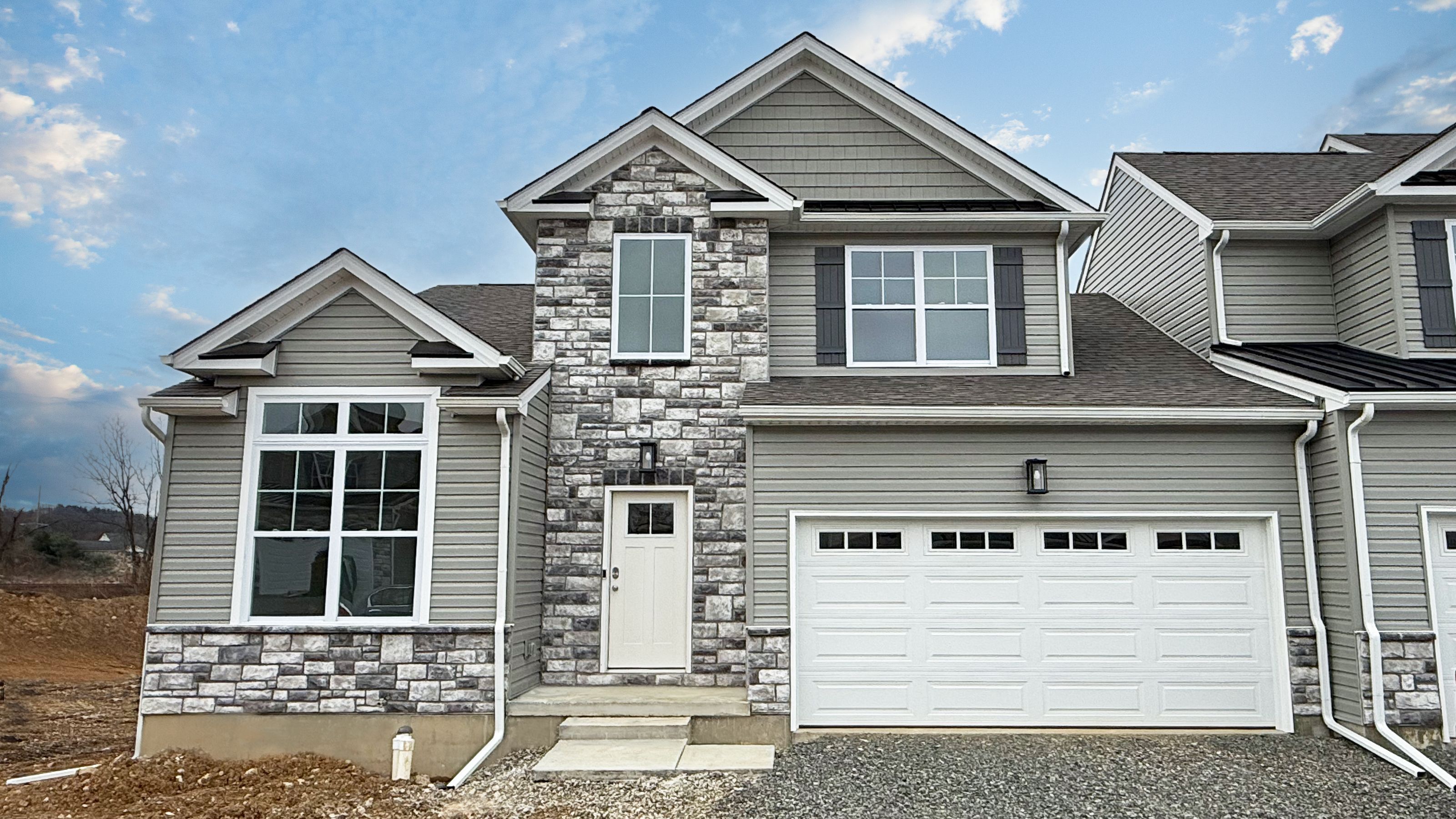Exterior:Craftsman Stone Exterior - TR 12
