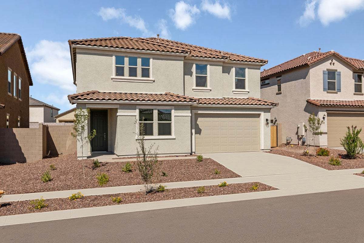 Exterior:Front exterior