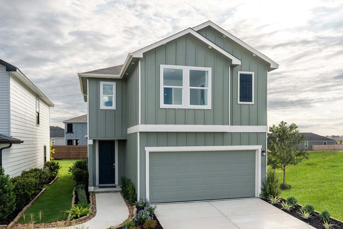 Exterior:Front exterior